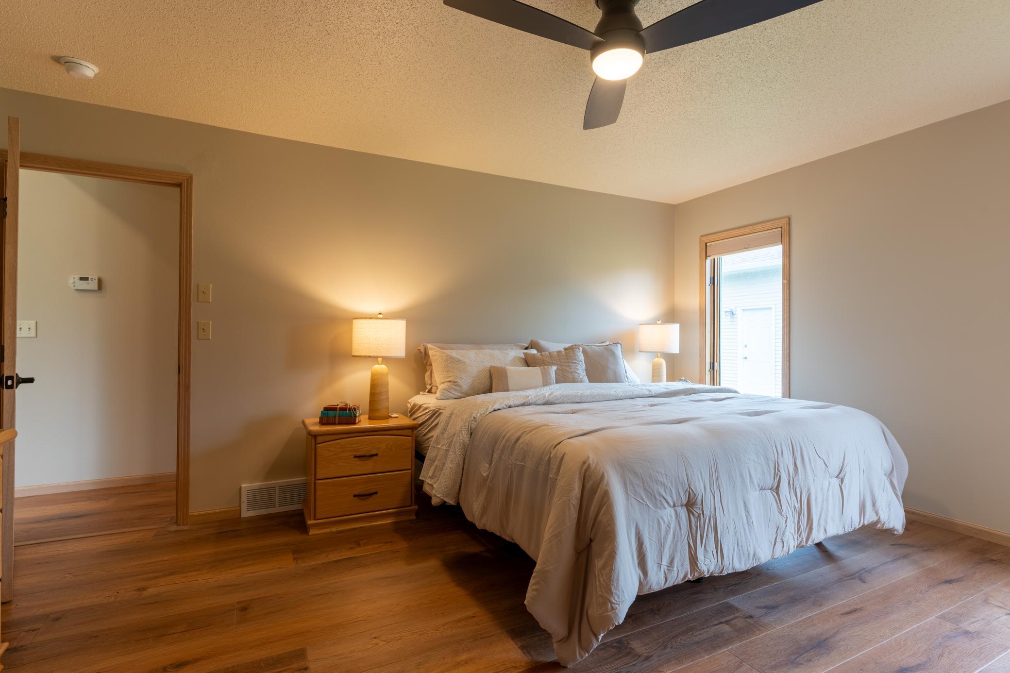 1991 single family home for sale at 2541 S 26th Avenue S in Fargo, ND — 5 bed, 3 bath (photo 14 of 45)
