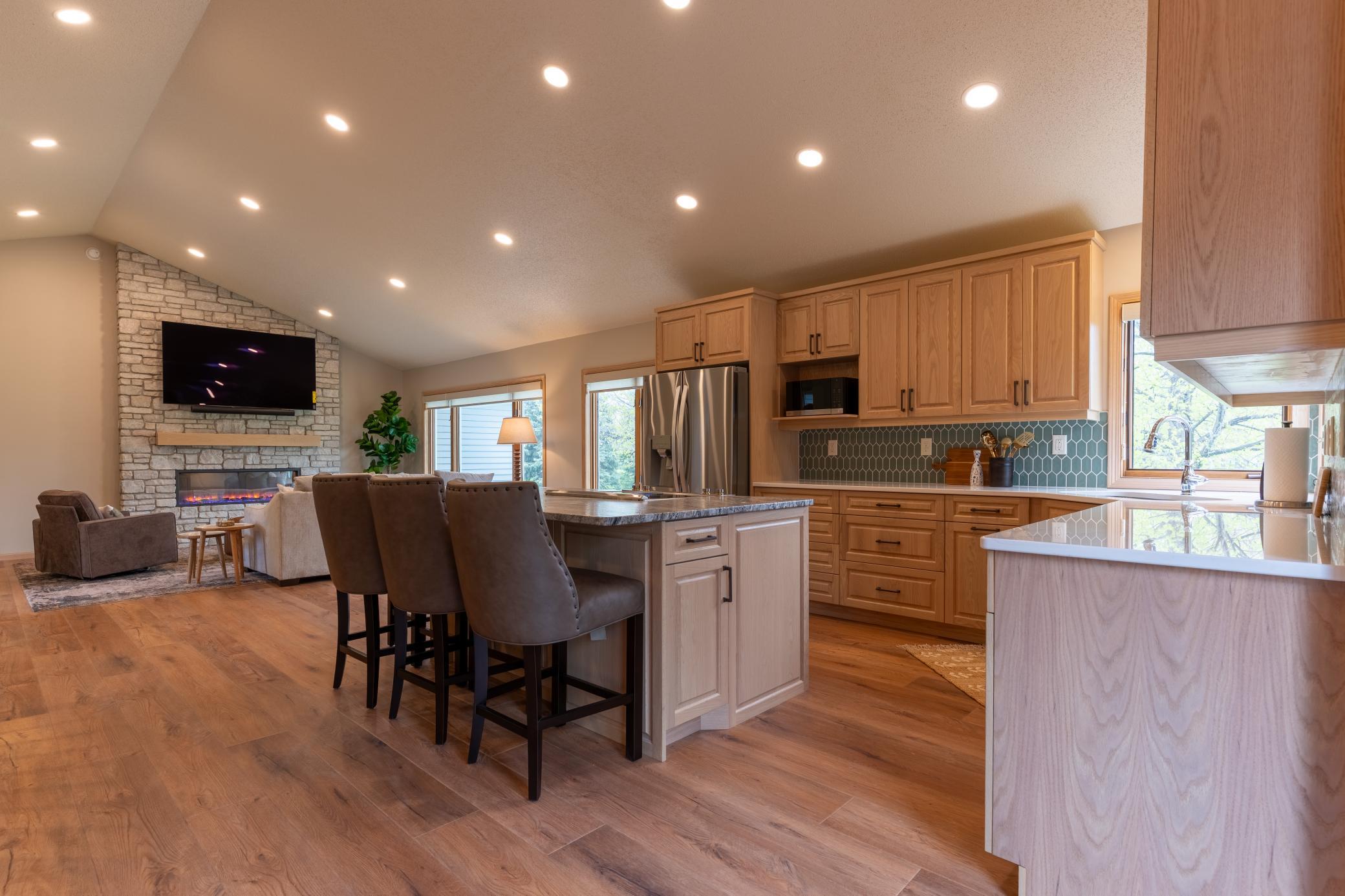 1991 single family home for sale at 2541 S 26th Avenue S in Fargo, ND — 5 bed, 3 bath (photo 10 of 45)