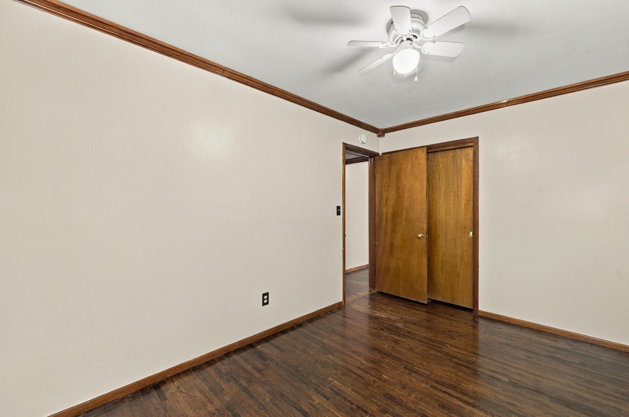 1956 single family home for sale at 537 2nd St Court E in West Fargo, ND — 3 bed, 1 bath (photo 14 of 23)