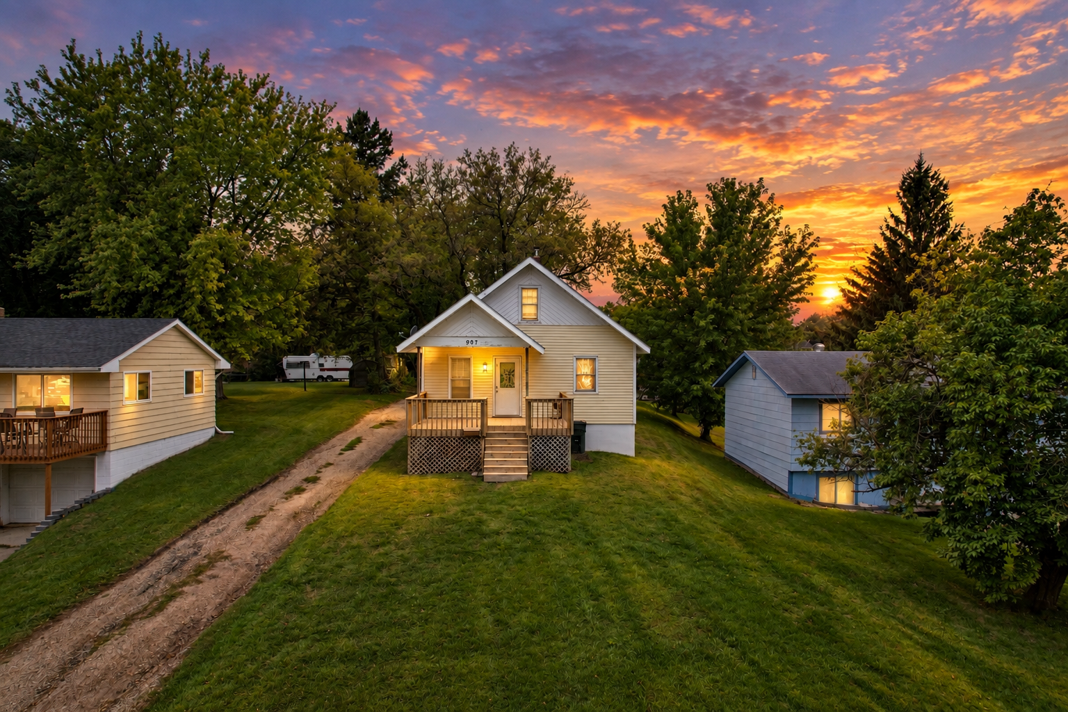 1928 single family home for sale at 907 N Baird Avenue in Fergus Falls, MN — 2 bed, 1 bath