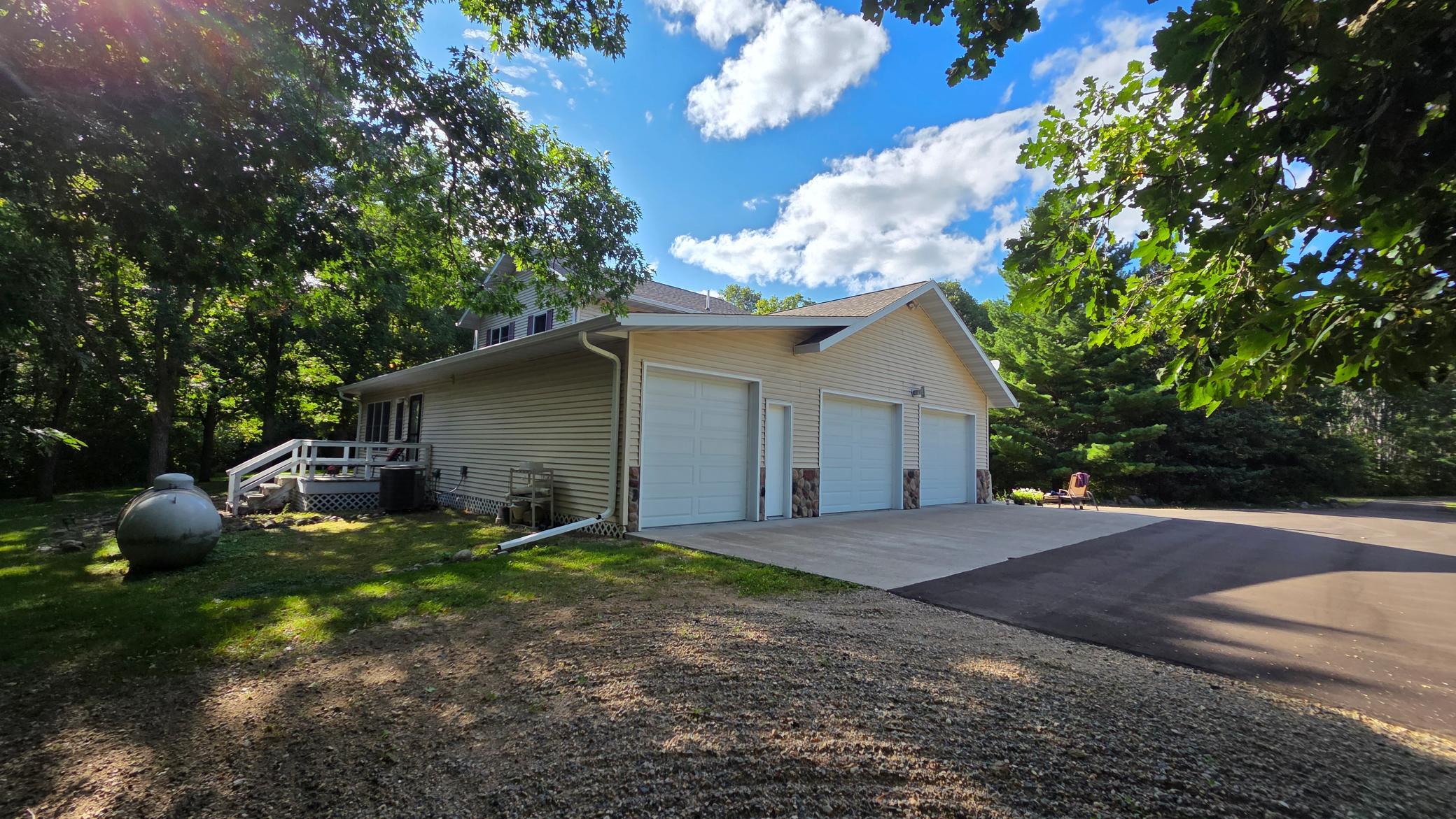 2007 single family home for sale at 26179 Raleigh Hill Road in Shevlin, MN — 4 bed, 3 bath (photo 2 of 48)