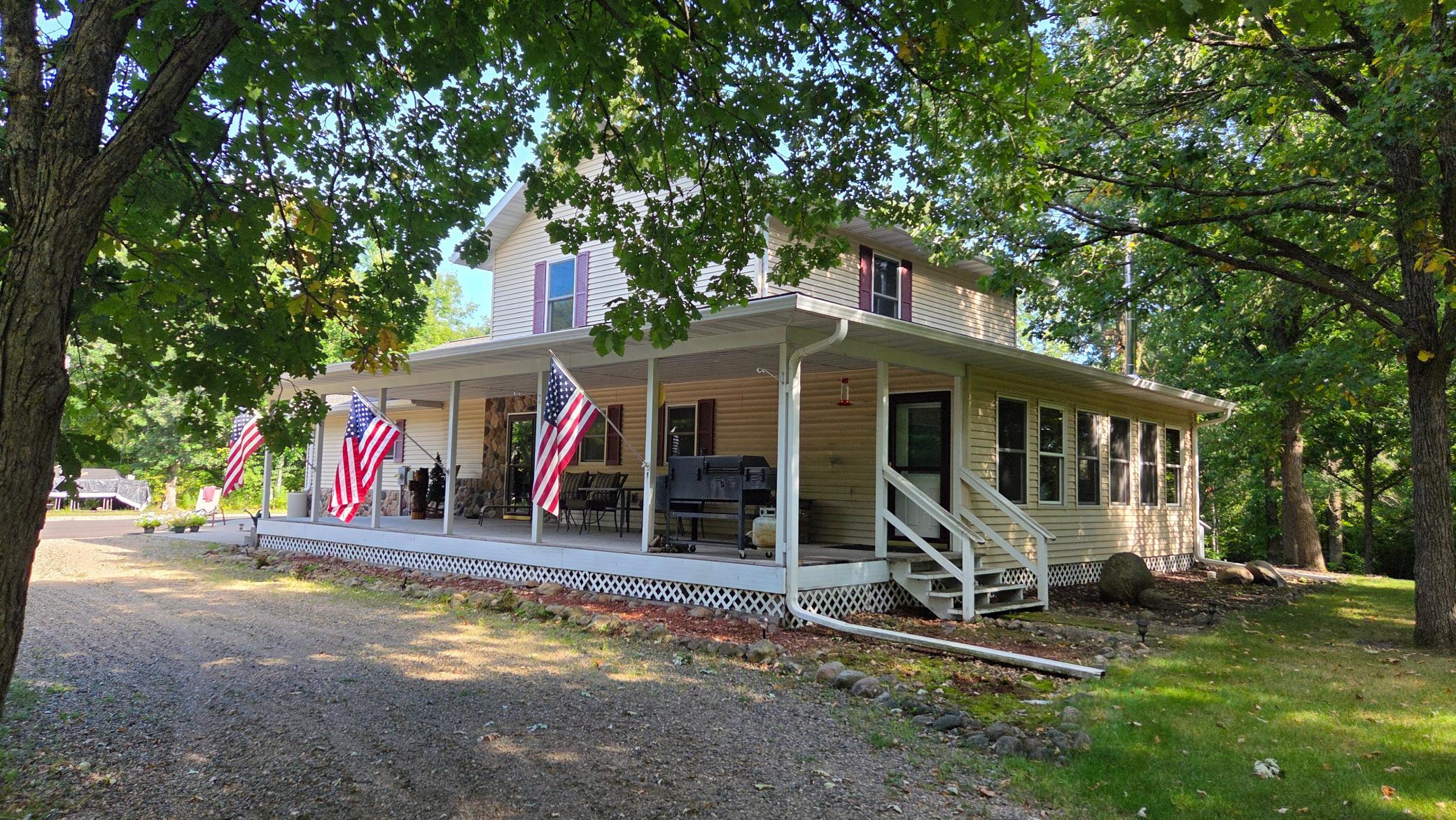 2007 single family home for sale at 26179 Raleigh Hill Road in Shevlin, MN — 4 bed, 3 bath (photo 5 of 48)