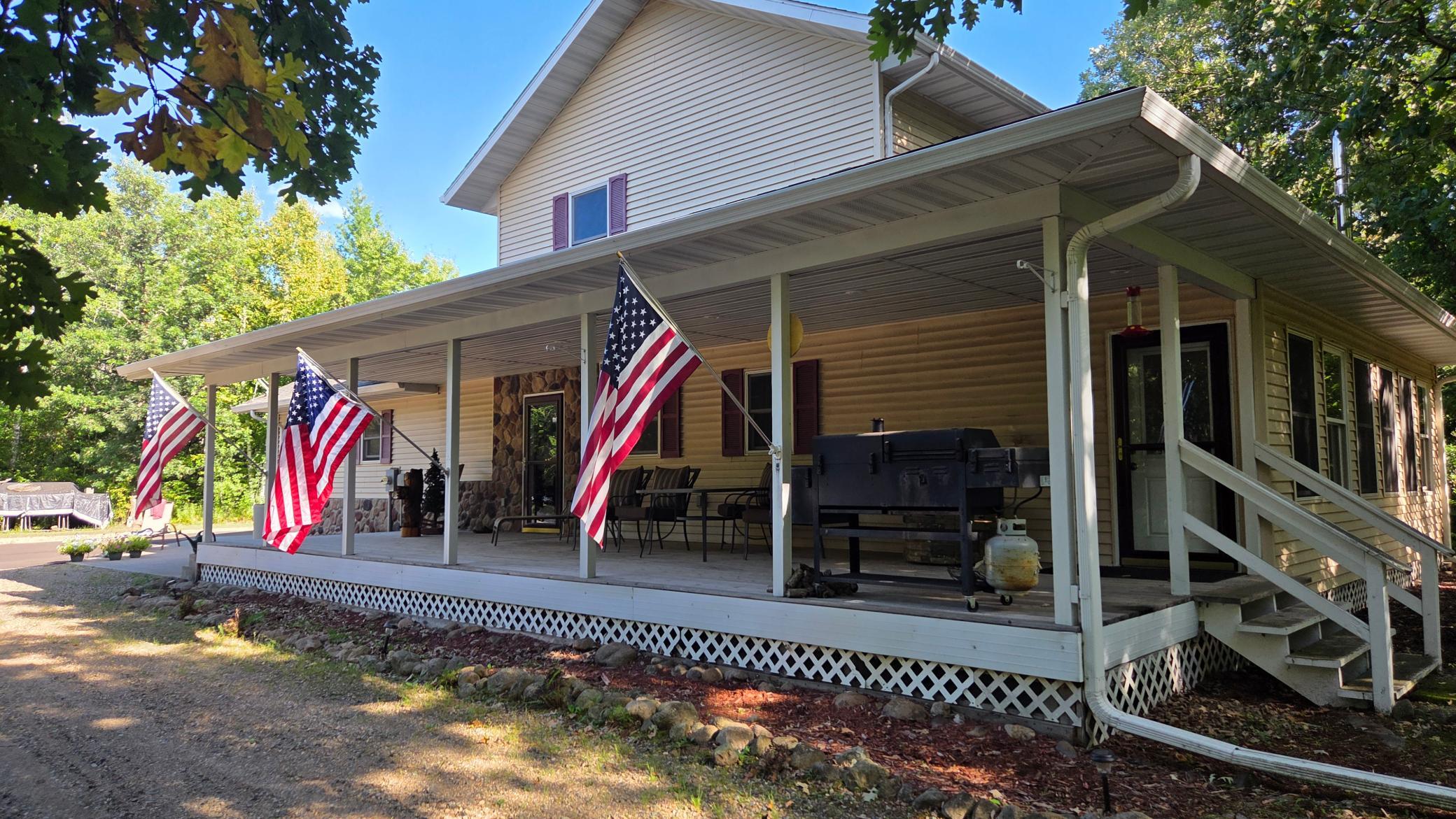 2007 single family home for sale at 26179 Raleigh Hill Road in Shevlin, MN — 4 bed, 3 bath (photo 6 of 48)