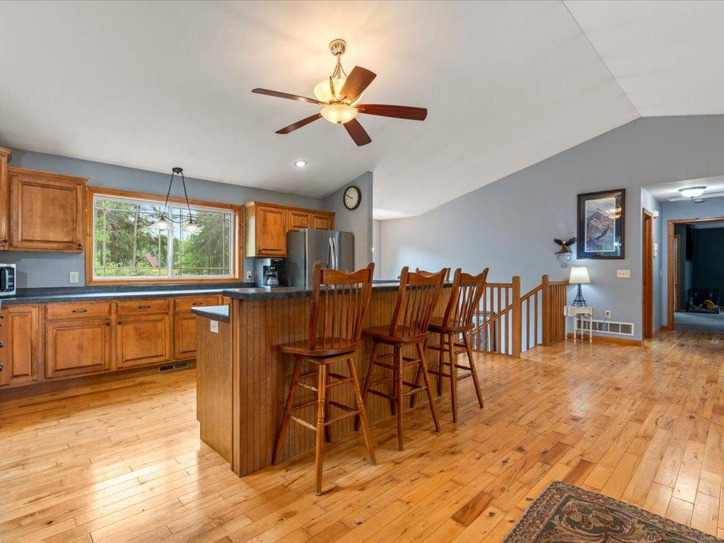 2005 single family home for sale at 7232 Dove Street in Pequot Lakes, MN — 4 bed, 3 bath (photo 11 of 42)