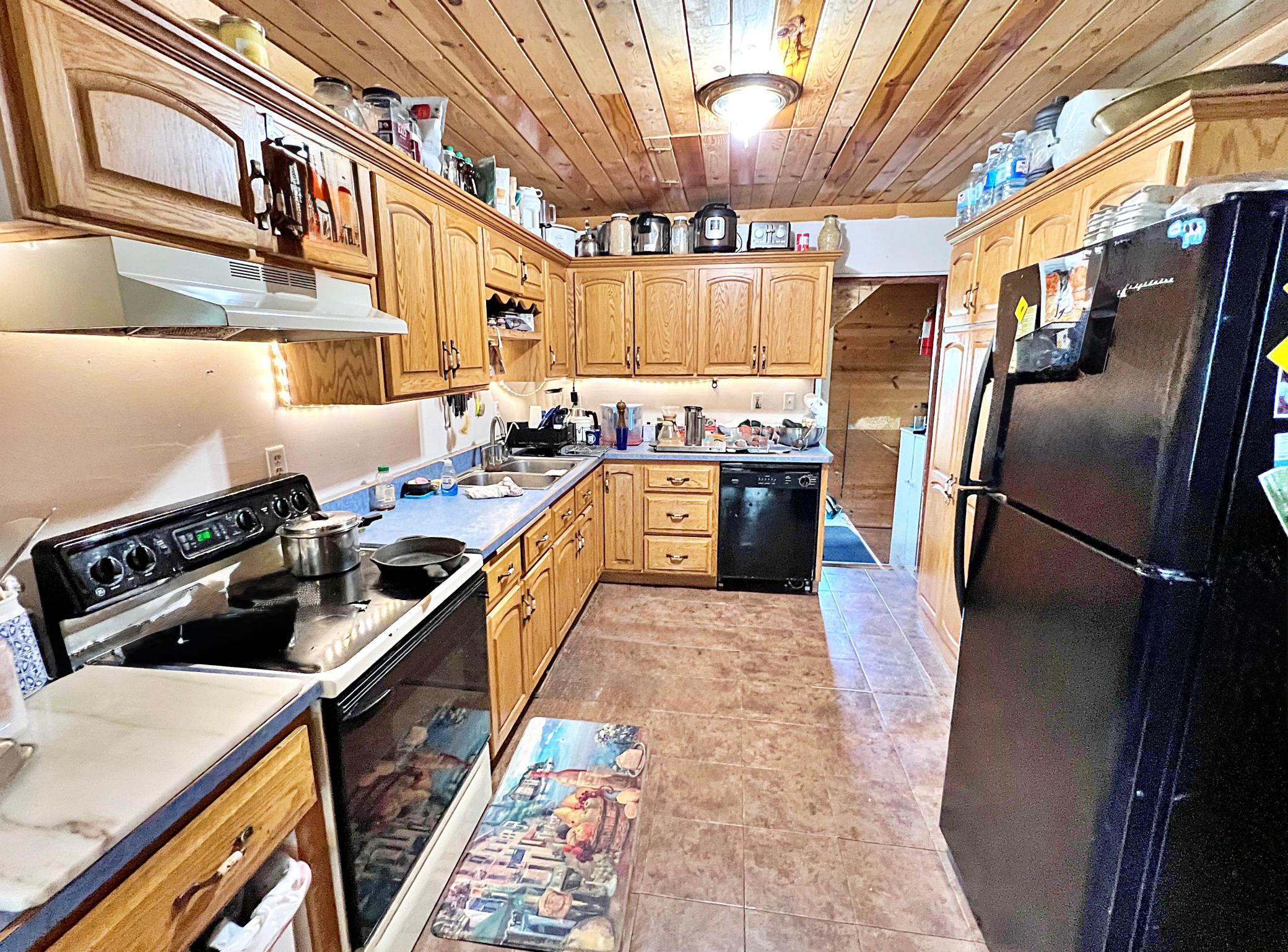 1930 duplex for sale at 708 2nd Street NW in Aitkin, MN — 5 bed, 4 bath (photo 6 of 30)