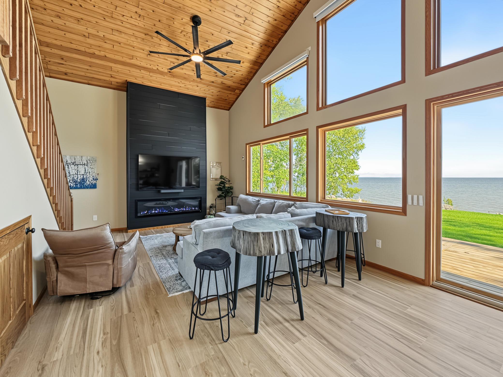 1991 single family home for sale at 6278 Sandy Shores Drive NW in Williams, MN — 4 bed, 3 bath (photo 22 of 67)