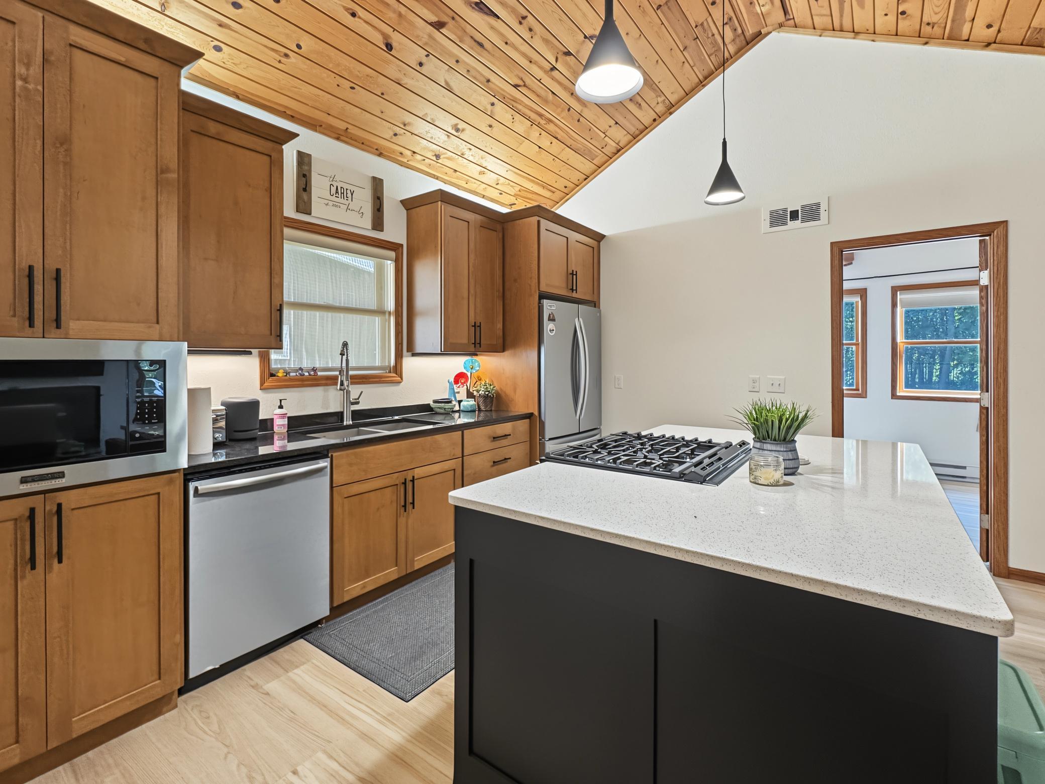 1991 single family home for sale at 6278 Sandy Shores Drive NW in Williams, MN — 4 bed, 3 bath (photo 43 of 67)