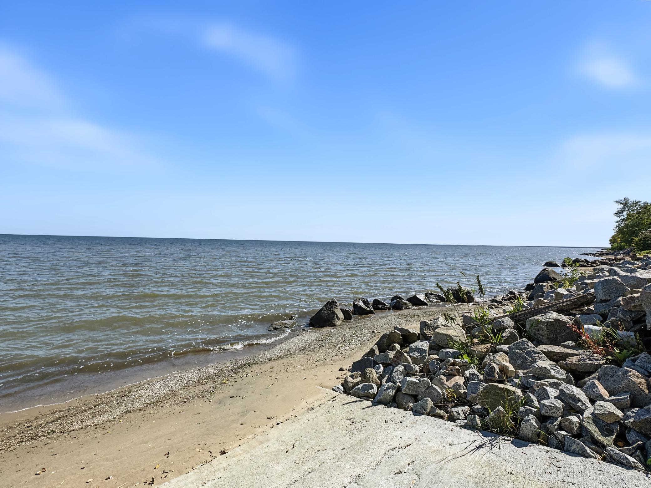 1991 single family home for sale at 6278 Sandy Shores Drive NW in Williams, MN — 4 bed, 3 bath (photo 10 of 67)