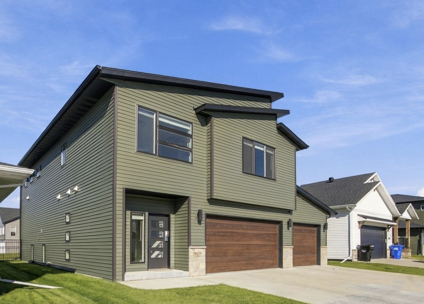 2022 single family home for sale at 7327 Madelyn Lane S in Fargo, ND — 4 bed, 3 bath (photo 5 of 46)