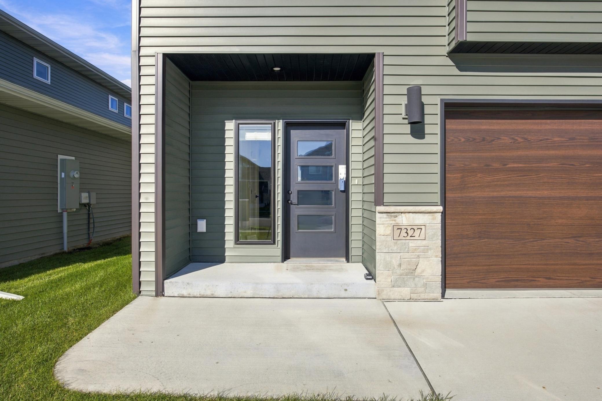 2022 single family home for sale at 7327 Madelyn Lane S in Fargo, ND — 4 bed, 3 bath (photo 6 of 46)