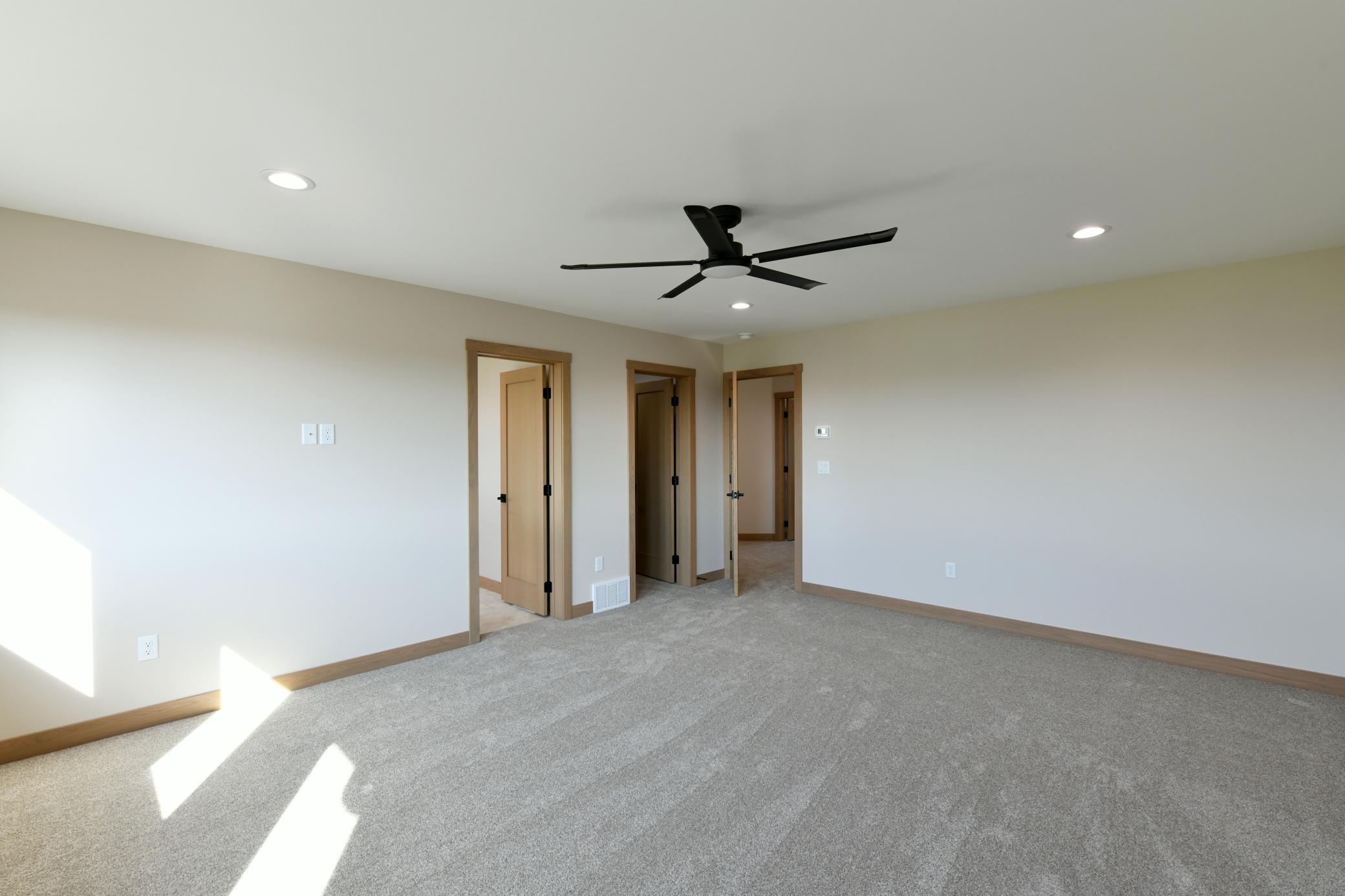 2026 single family home for sale at 3154 Archer Place S in Fargo, ND — 5 bed, 4 bath (photo 19 of 37)