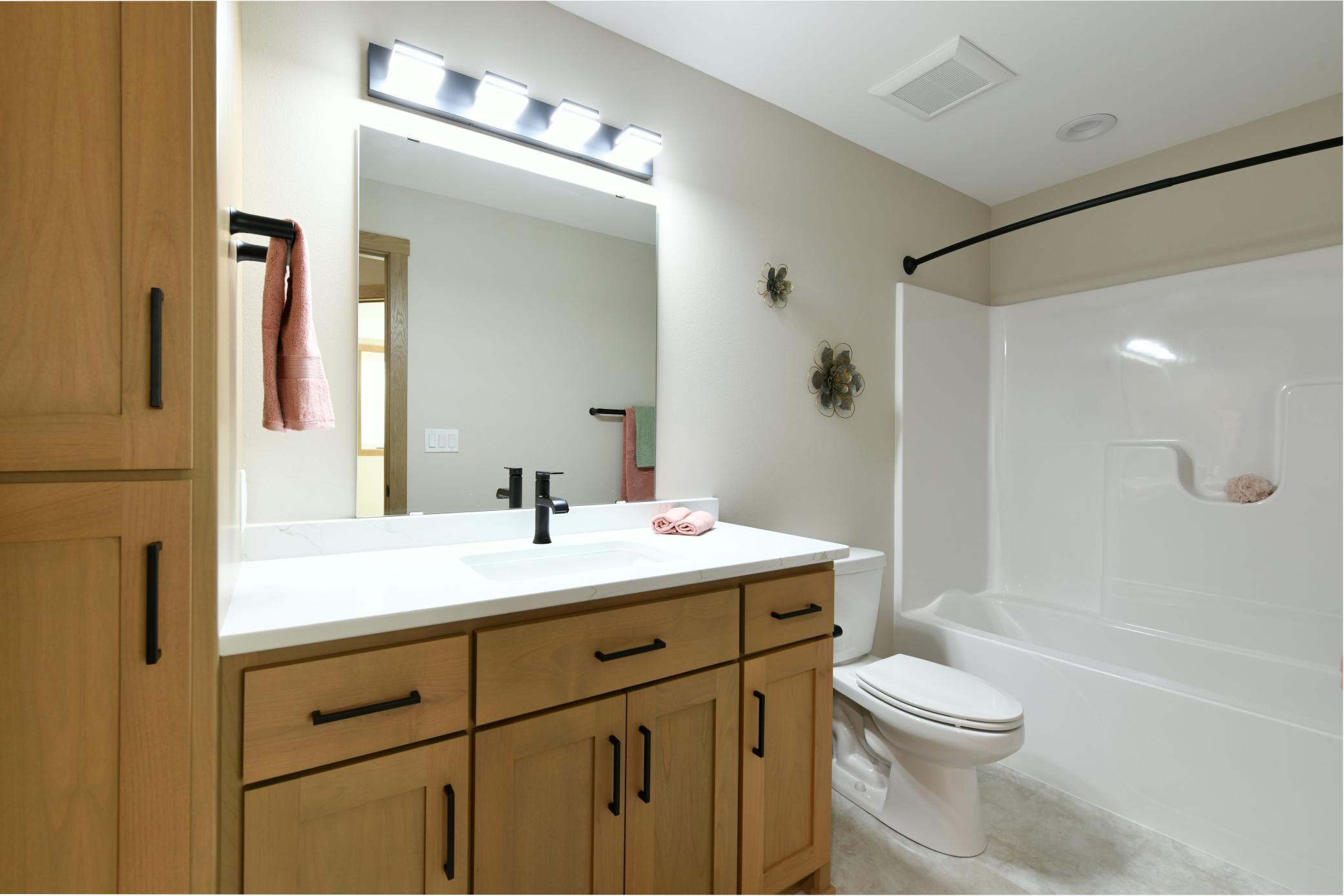 2026 single family home for sale at 3154 Archer Place S in Fargo, ND — 5 bed, 4 bath (photo 30 of 37)