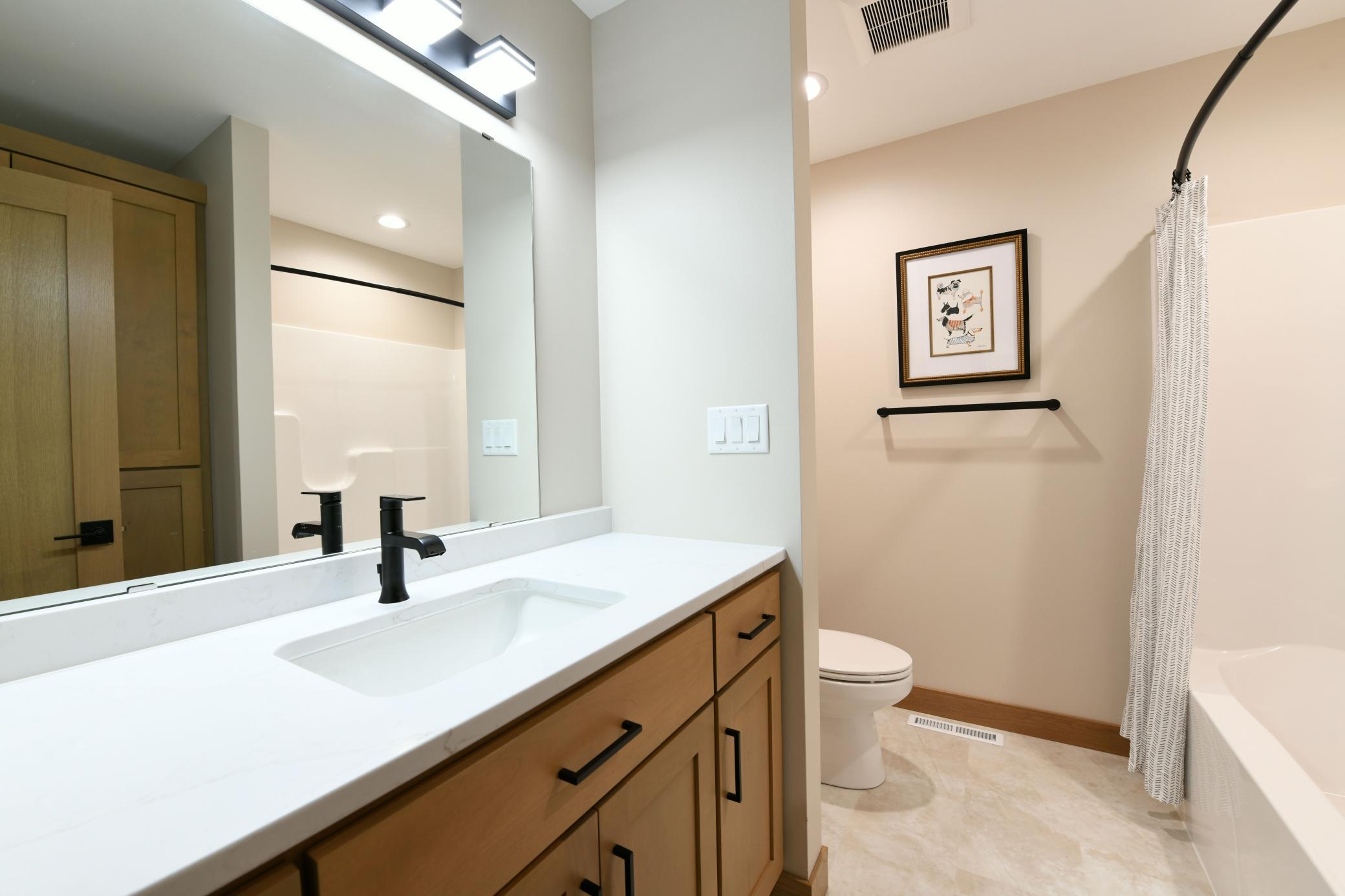2026 single family home for sale at 3154 Archer Place S in Fargo, ND — 5 bed, 4 bath (photo 37 of 37)