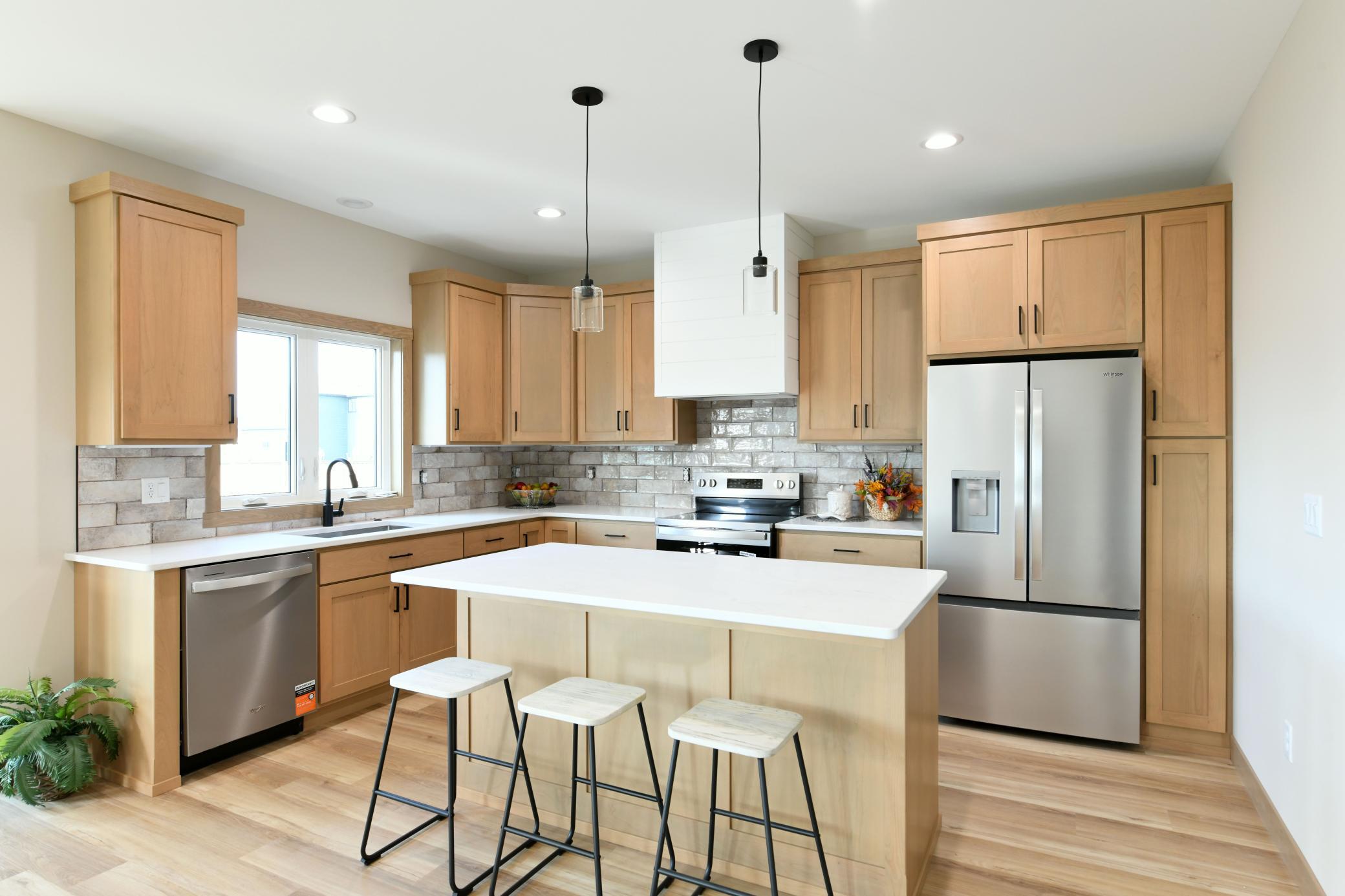 2026 single family home for sale at 3154 Archer Place S in Fargo, ND — 5 bed, 4 bath (photo 5 of 37)