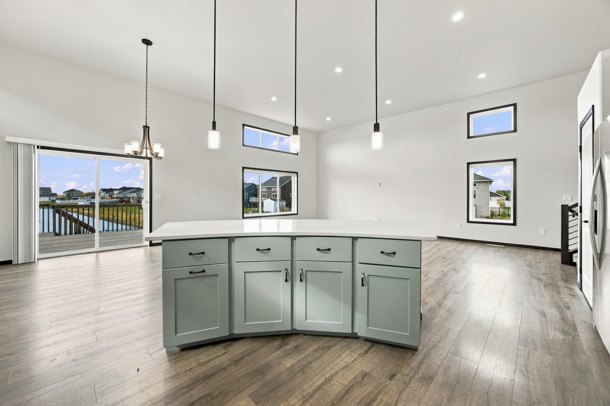 2021 single family home for sale at 2722 12th Street W in West Fargo, ND — 4 bed, 3 bath (photo 15 of 40)