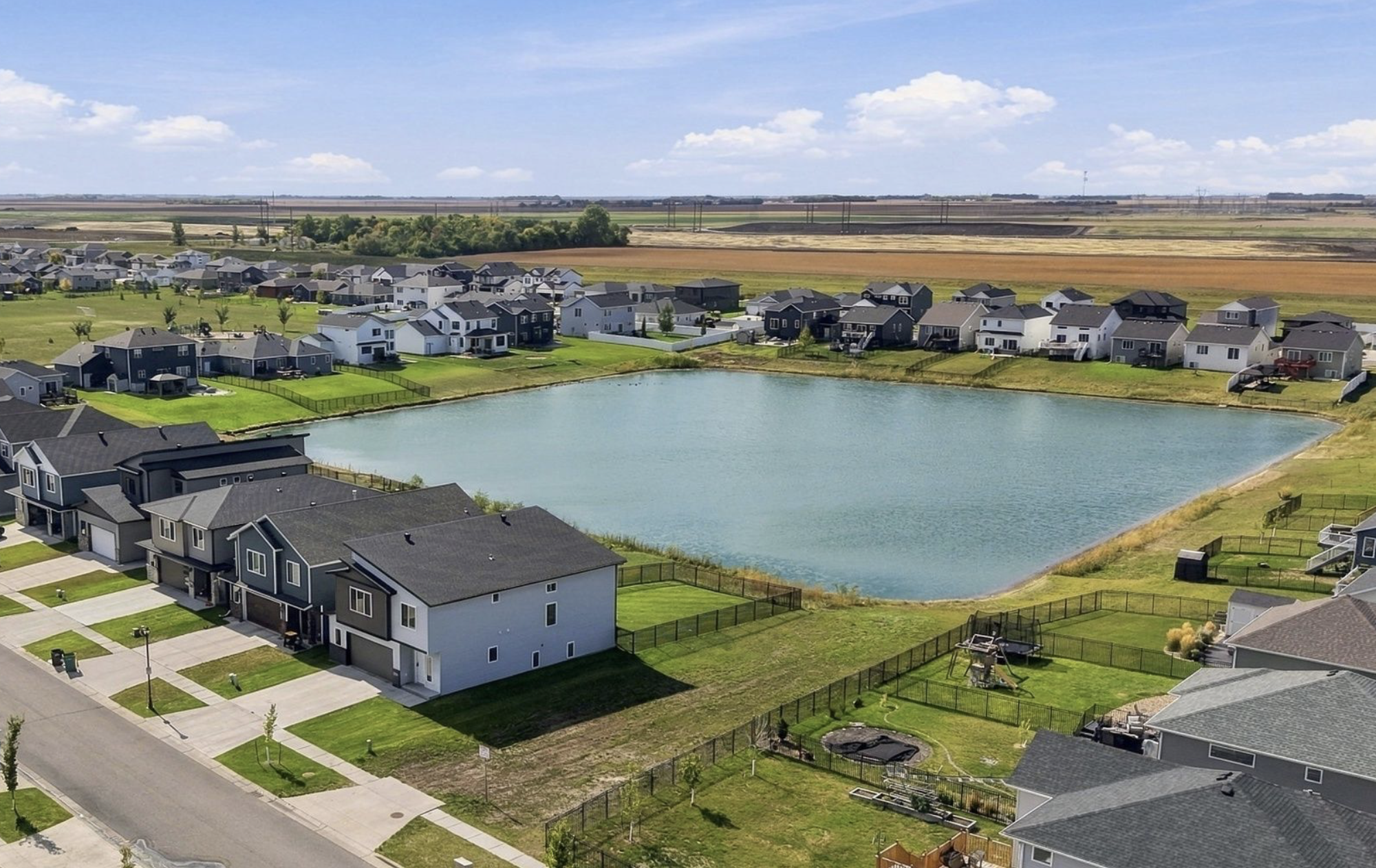 2021 single family home for sale at 2722 12th Street W in West Fargo, ND — 4 bed, 3 bath (photo 3 of 40)