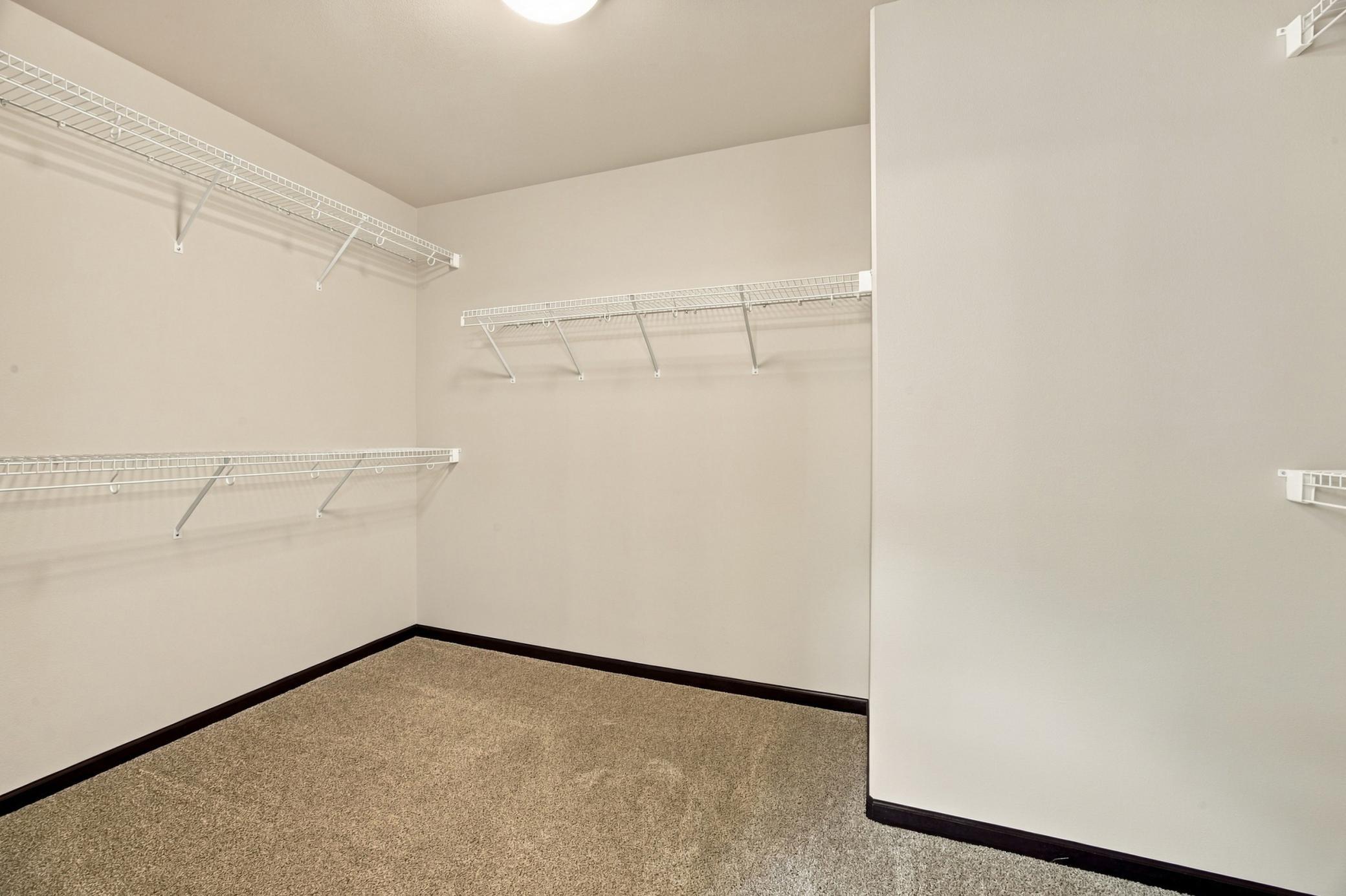 2021 single family home for sale at 2722 12th Street W in West Fargo, ND — 4 bed, 3 bath (photo 23 of 40)