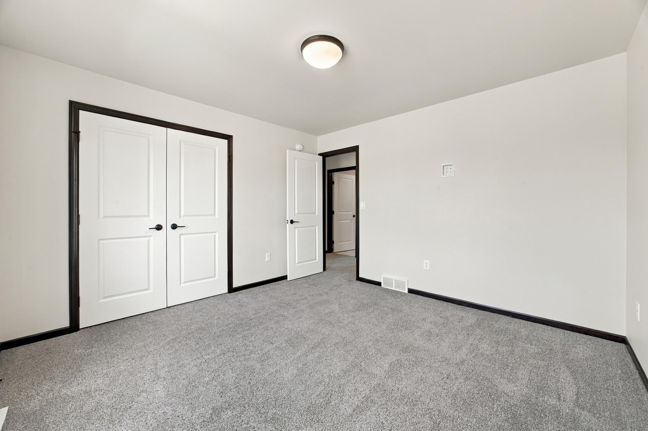 2021 single family home for sale at 2722 12th Street W in West Fargo, ND — 4 bed, 3 bath (photo 25 of 40)