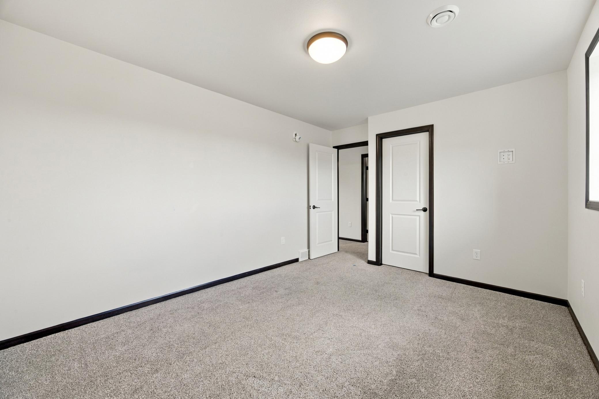 2021 single family home for sale at 2722 12th Street W in West Fargo, ND — 4 bed, 3 bath (photo 34 of 40)