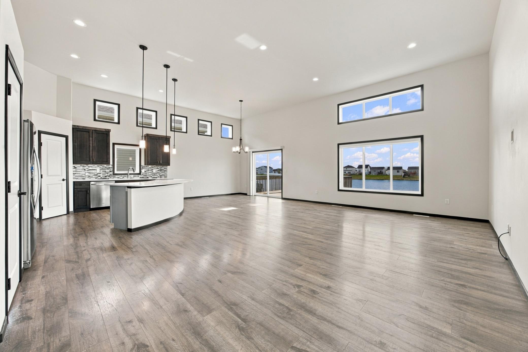2021 single family home for sale at 2722 12th Street W in West Fargo, ND — 4 bed, 3 bath (photo 10 of 40)