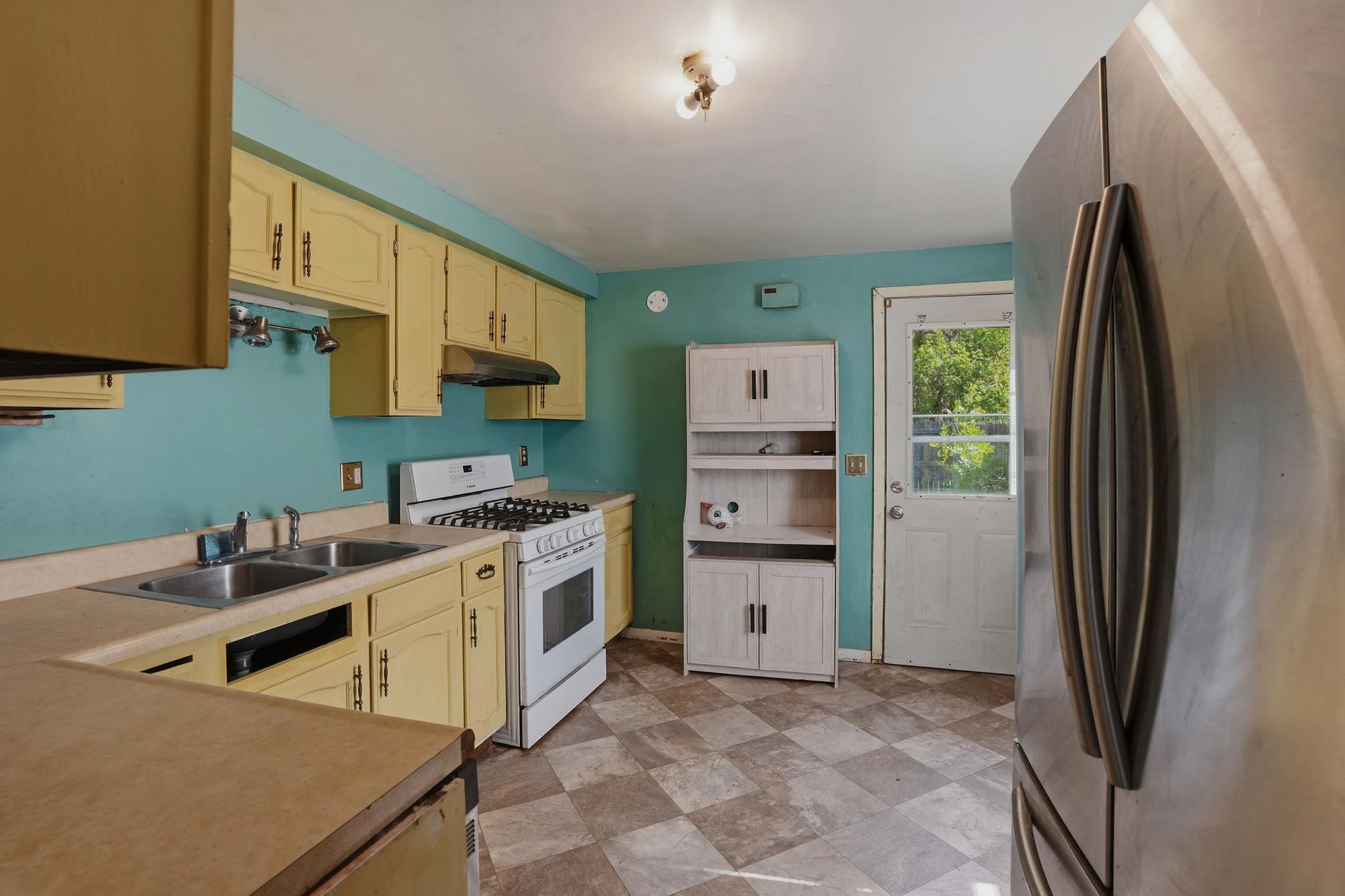 1900 single family home for sale at 301 Main Avenue N in Red Lake Falls, MN — 3 bed, 2 bath (photo 12 of 29)