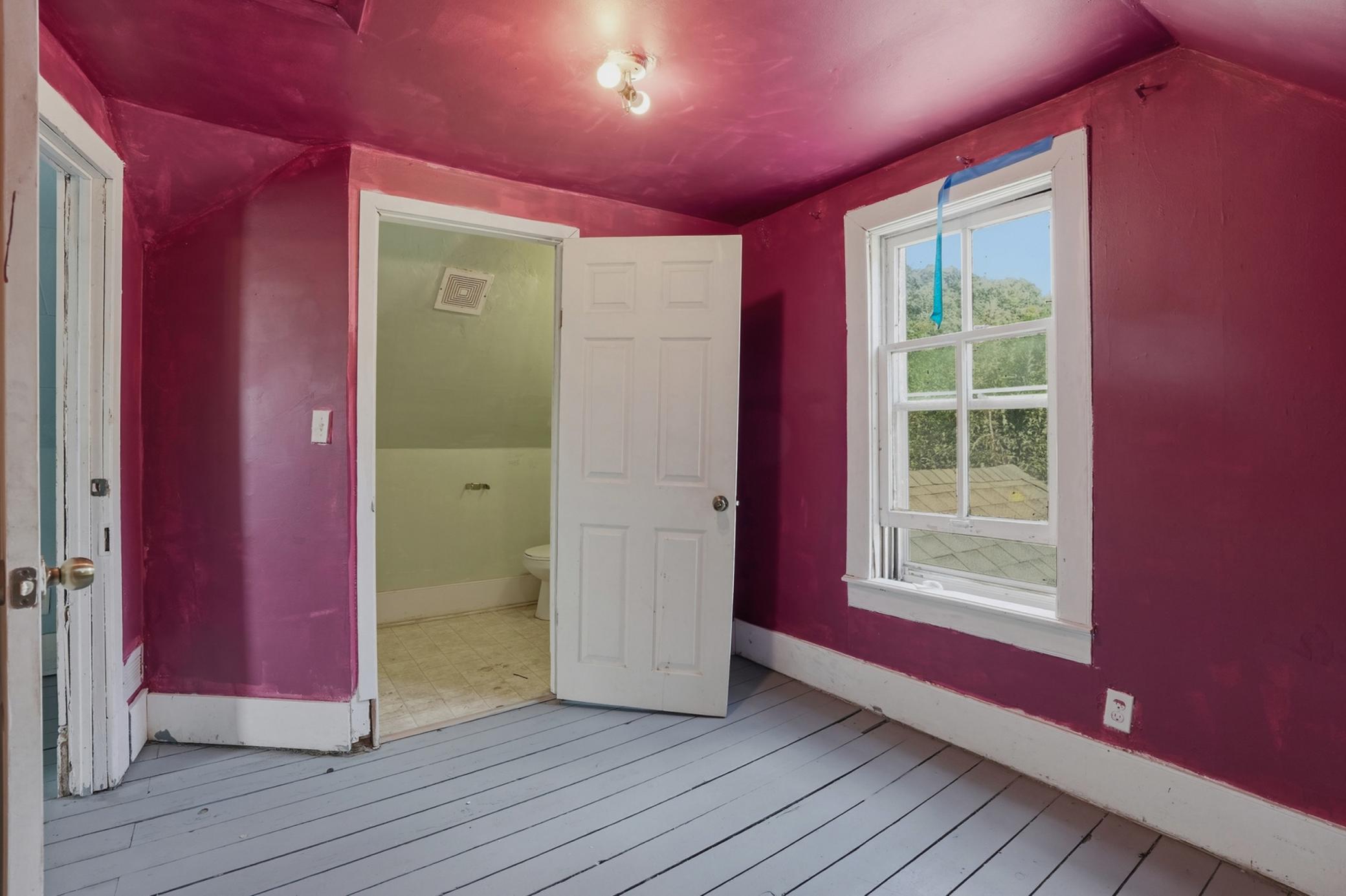 1900 single family home for sale at 301 Main Avenue N in Red Lake Falls, MN — 3 bed, 2 bath (photo 18 of 29)