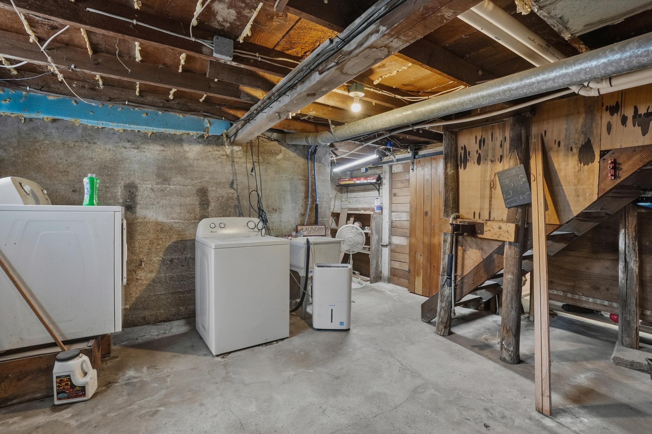 1900 single family home for sale at 301 Main Avenue N in Red Lake Falls, MN — 3 bed, 2 bath (photo 26 of 29)