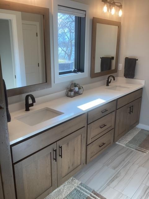 2024 single family home for sale at 660 E Lake Cowdry Road NW in Alexandria, MN — 4 bed, 4 bath (photo 12 of 25)