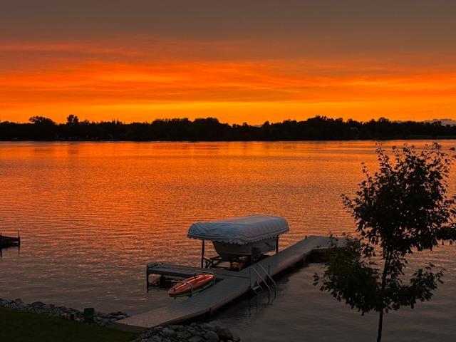 2024 single family home for sale at 660 E Lake Cowdry Road NW in Alexandria, MN — 4 bed, 4 bath (photo 24 of 25)