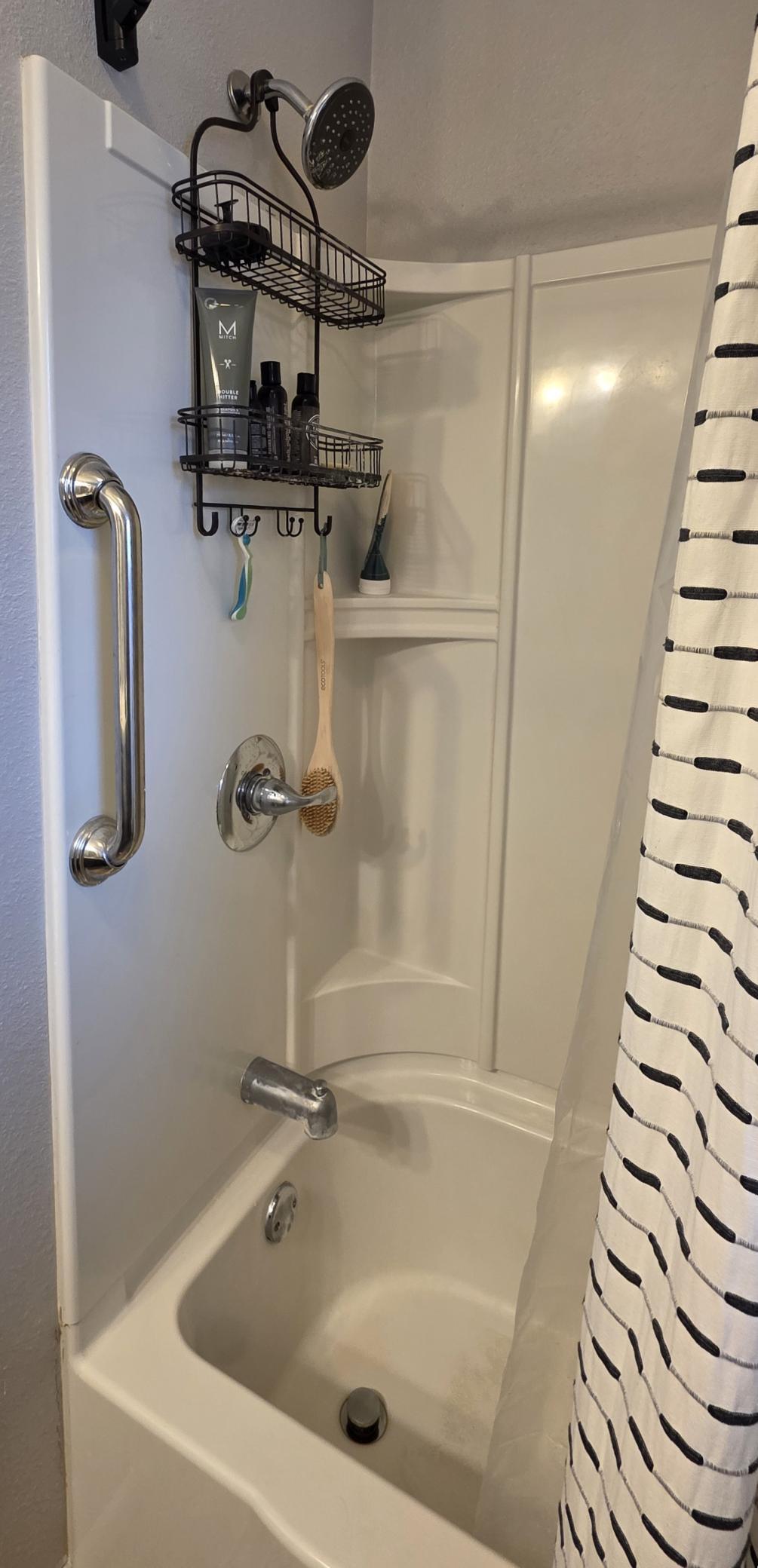 1958 single family home for sale at 426 9th Street NW in Valley City, ND — 3 bed, 2 bath (photo 31 of 50)