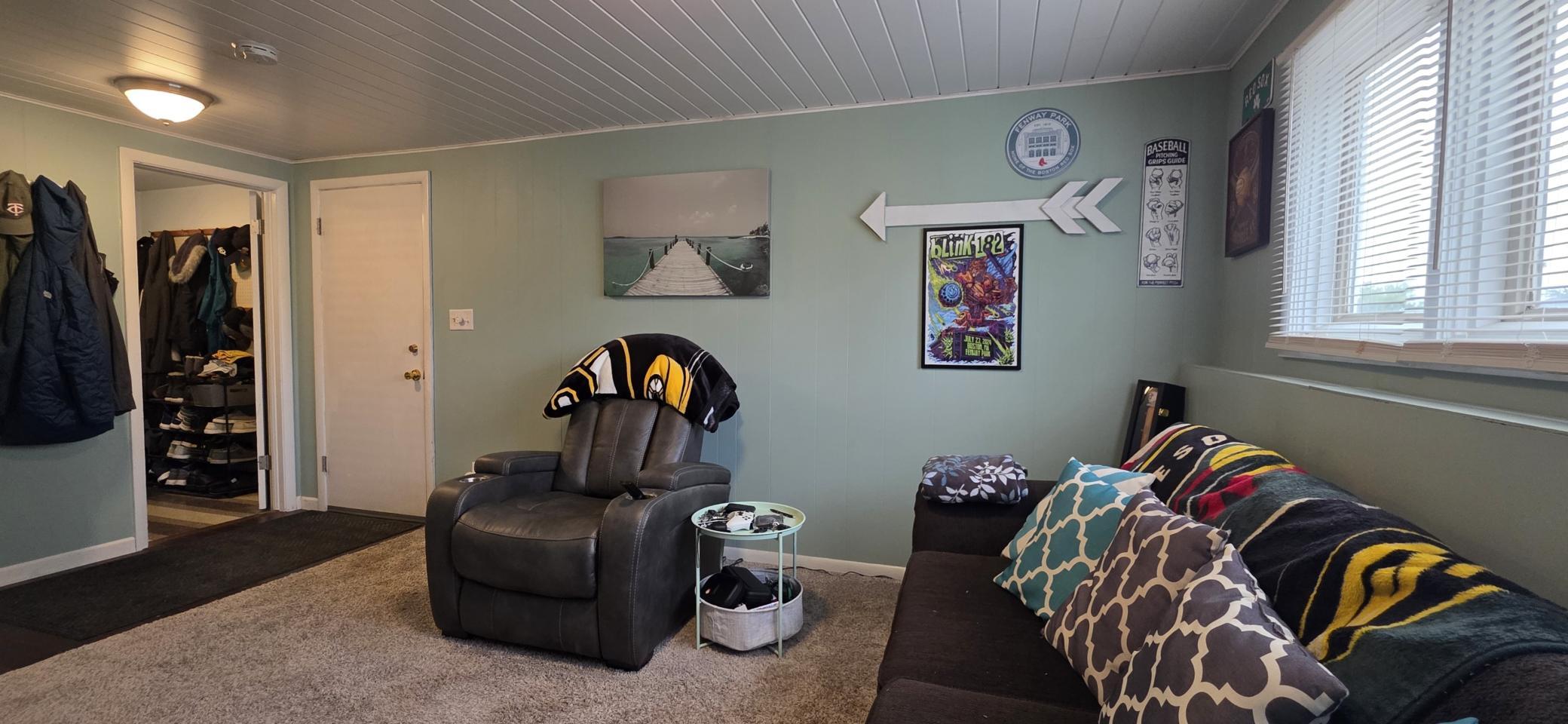 1958 single family home for sale at 426 9th Street NW in Valley City, ND — 3 bed, 2 bath (photo 33 of 50)