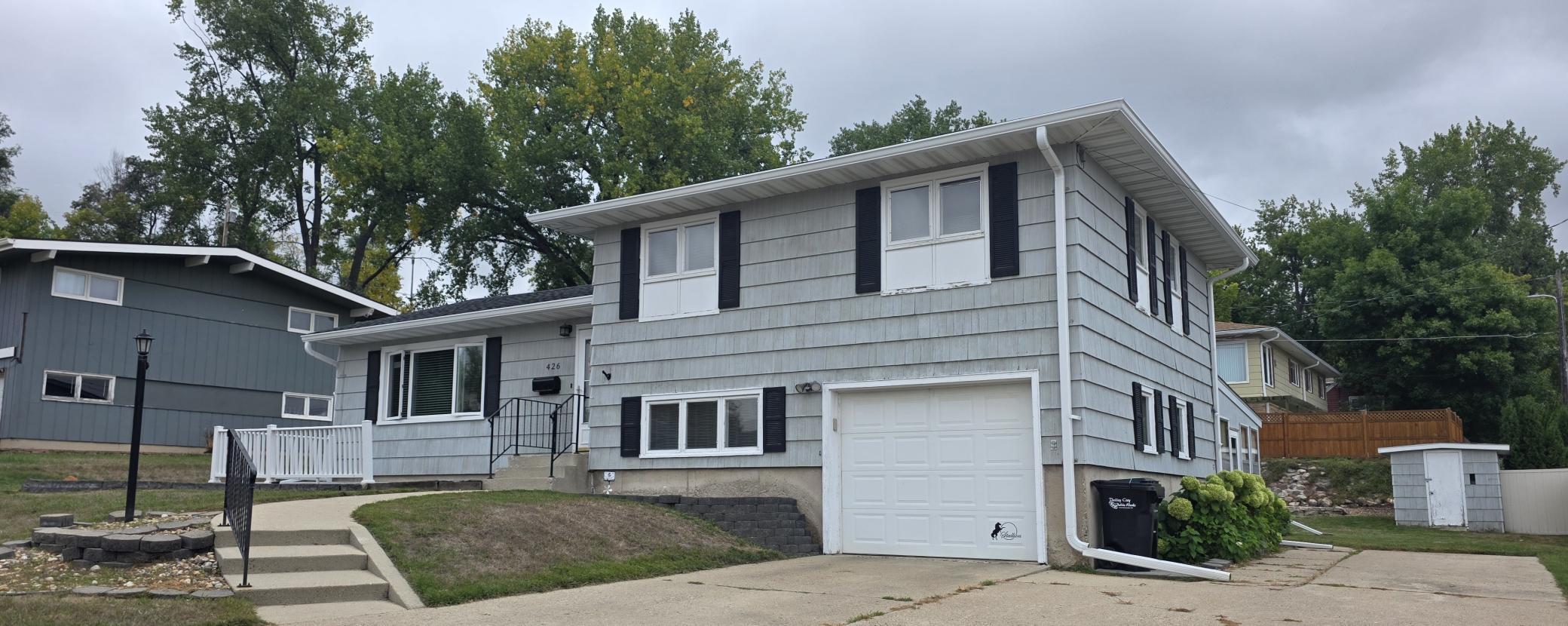 1958 single family home for sale at 426 9th Street NW in Valley City, ND — 3 bed, 2 bath (photo 45 of 50)