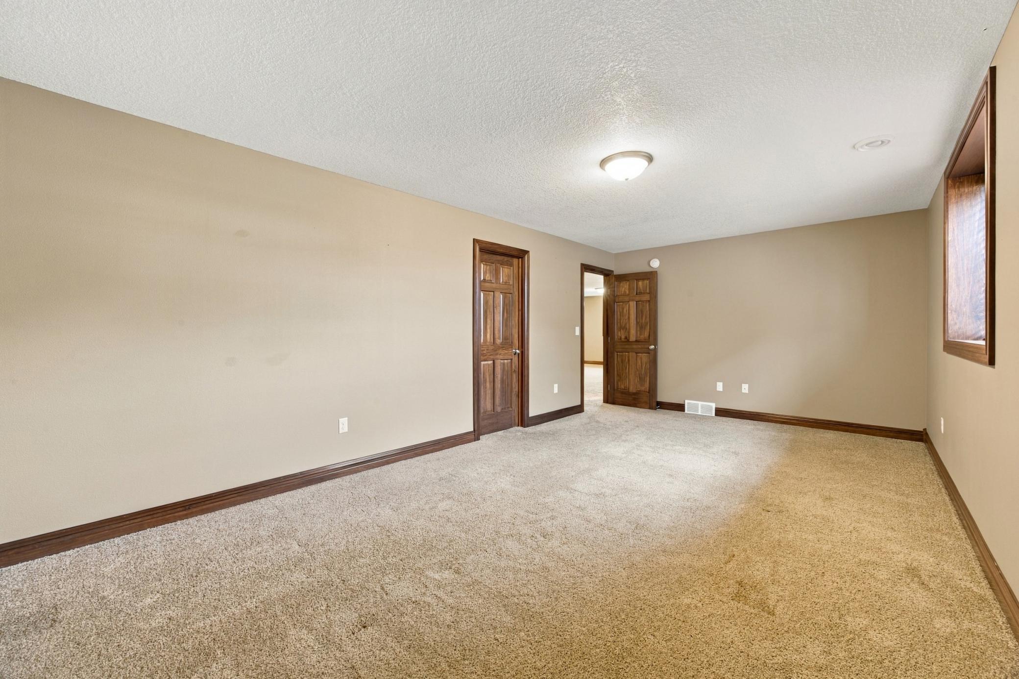2014 single family home for sale at 2302 10th Street W in West Fargo, ND — 4 bed, 3 bath (photo 35 of 62)