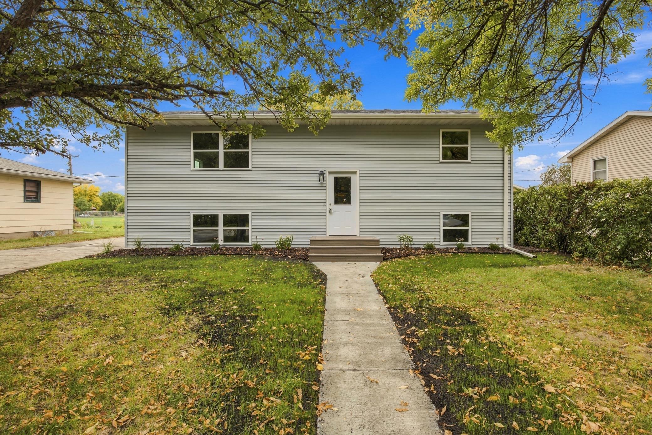 1729 17th Street S, Fargo, ND