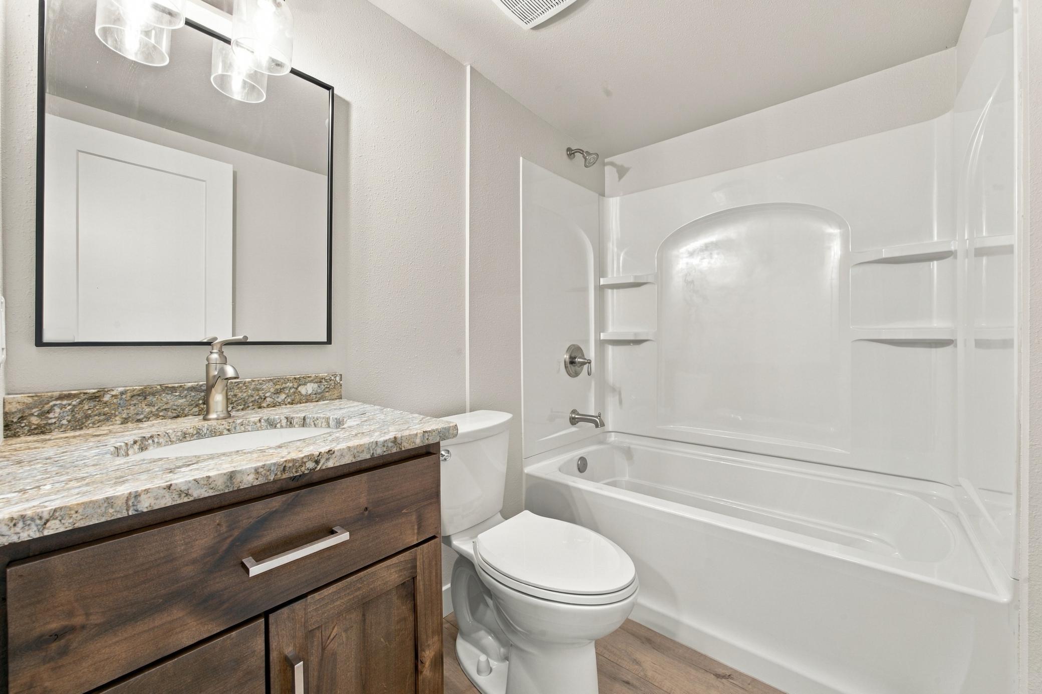 1967 single family home for sale at 1729 17th Street S in Fargo, ND — 4 bed, 2 bath (photo 19 of 31)