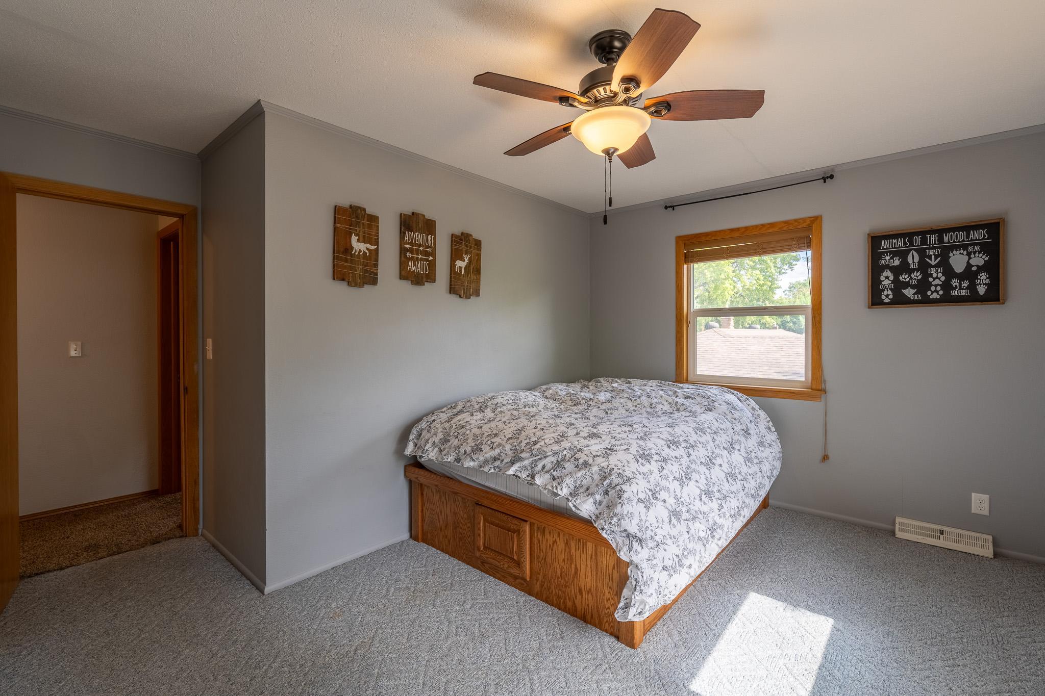 1961 single family home for sale at 913 Park Drive S in Fargo, ND — 5 bed, 4 bath (photo 28 of 52)