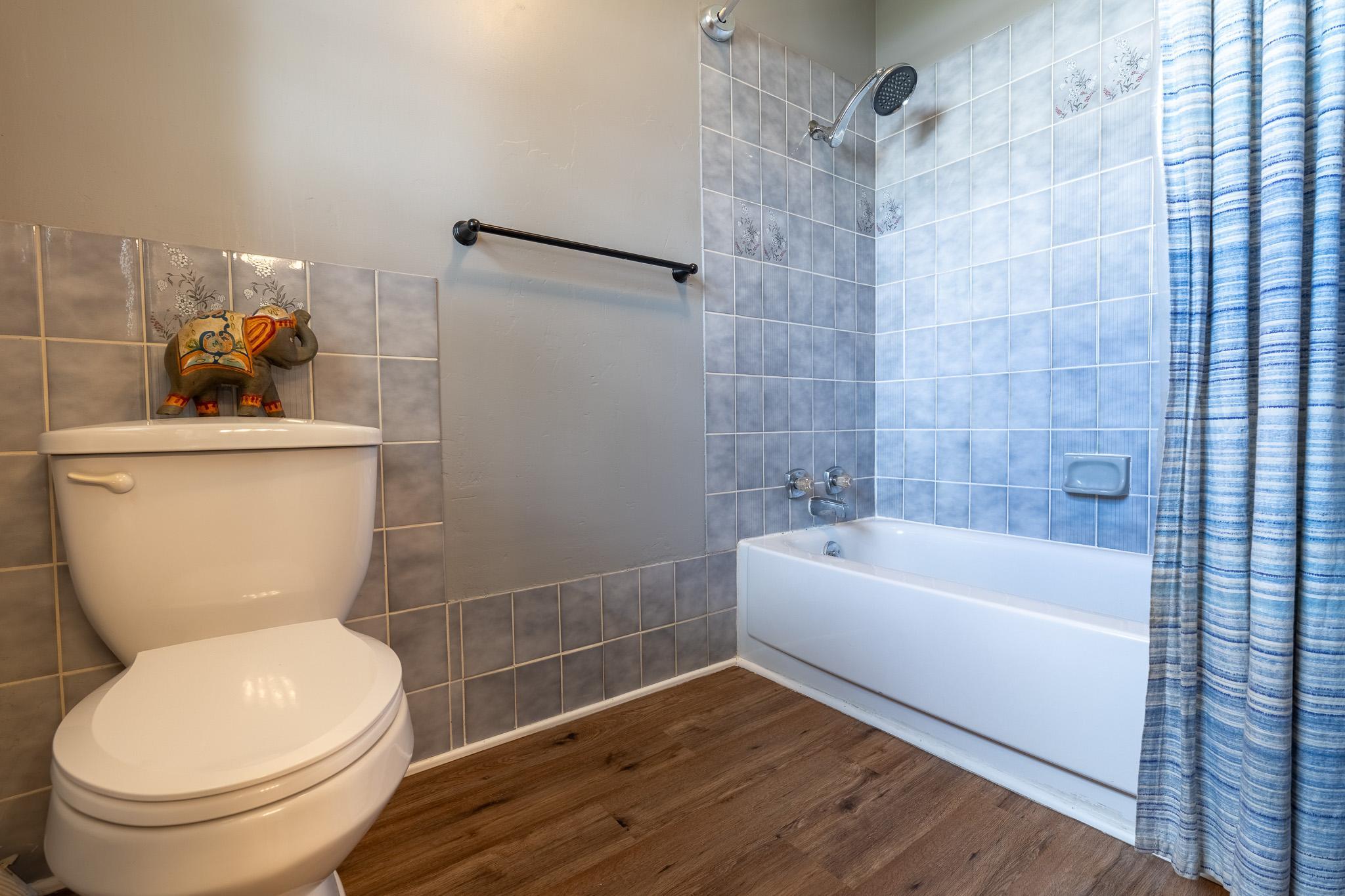 1961 single family home for sale at 913 Park Drive S in Fargo, ND — 5 bed, 4 bath (photo 30 of 52)