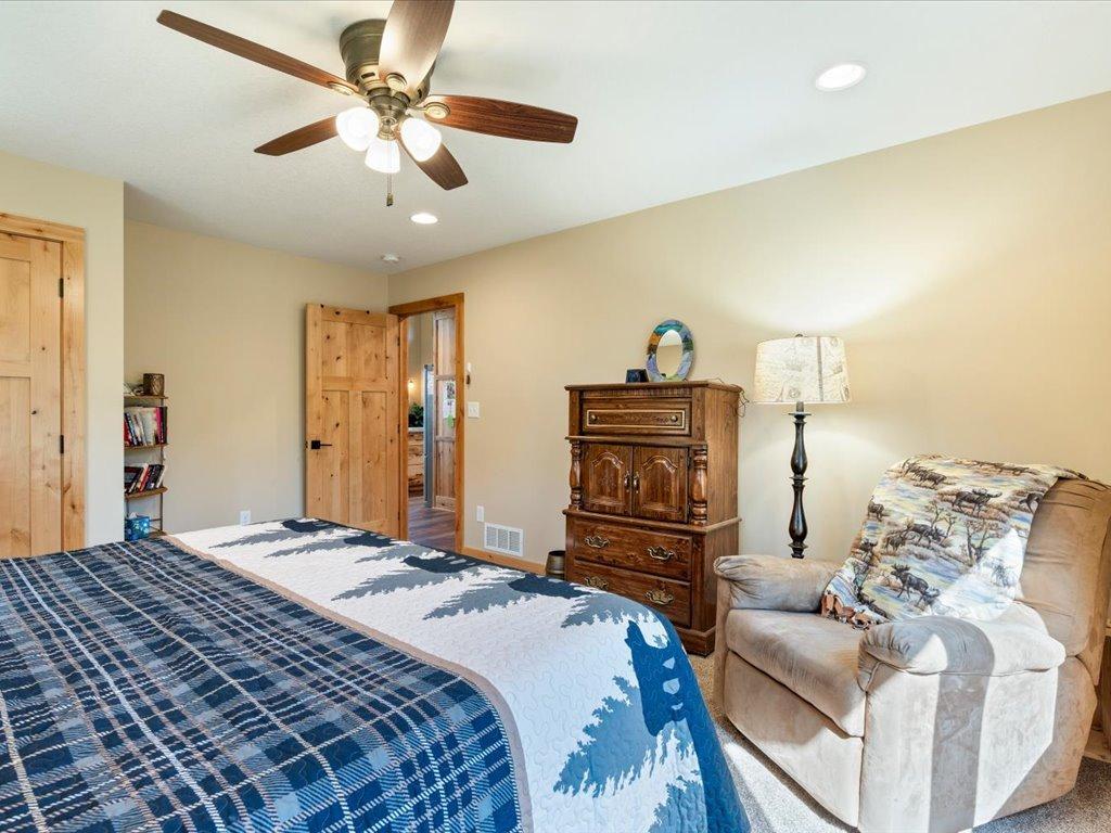 2023 single family home for sale at 10531 E Cree Bay Circle in Pequot Lakes, MN — 2 bed, 2 bath (photo 14 of 42)