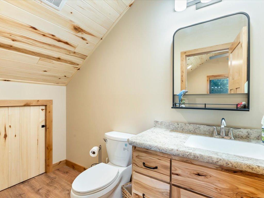 2023 single family home for sale at 10531 E Cree Bay Circle in Pequot Lakes, MN — 2 bed, 2 bath (photo 20 of 42)