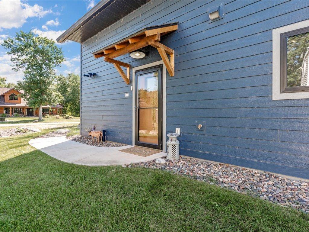 2023 single family home for sale at 10531 E Cree Bay Circle in Pequot Lakes, MN — 2 bed, 2 bath (photo 30 of 42)