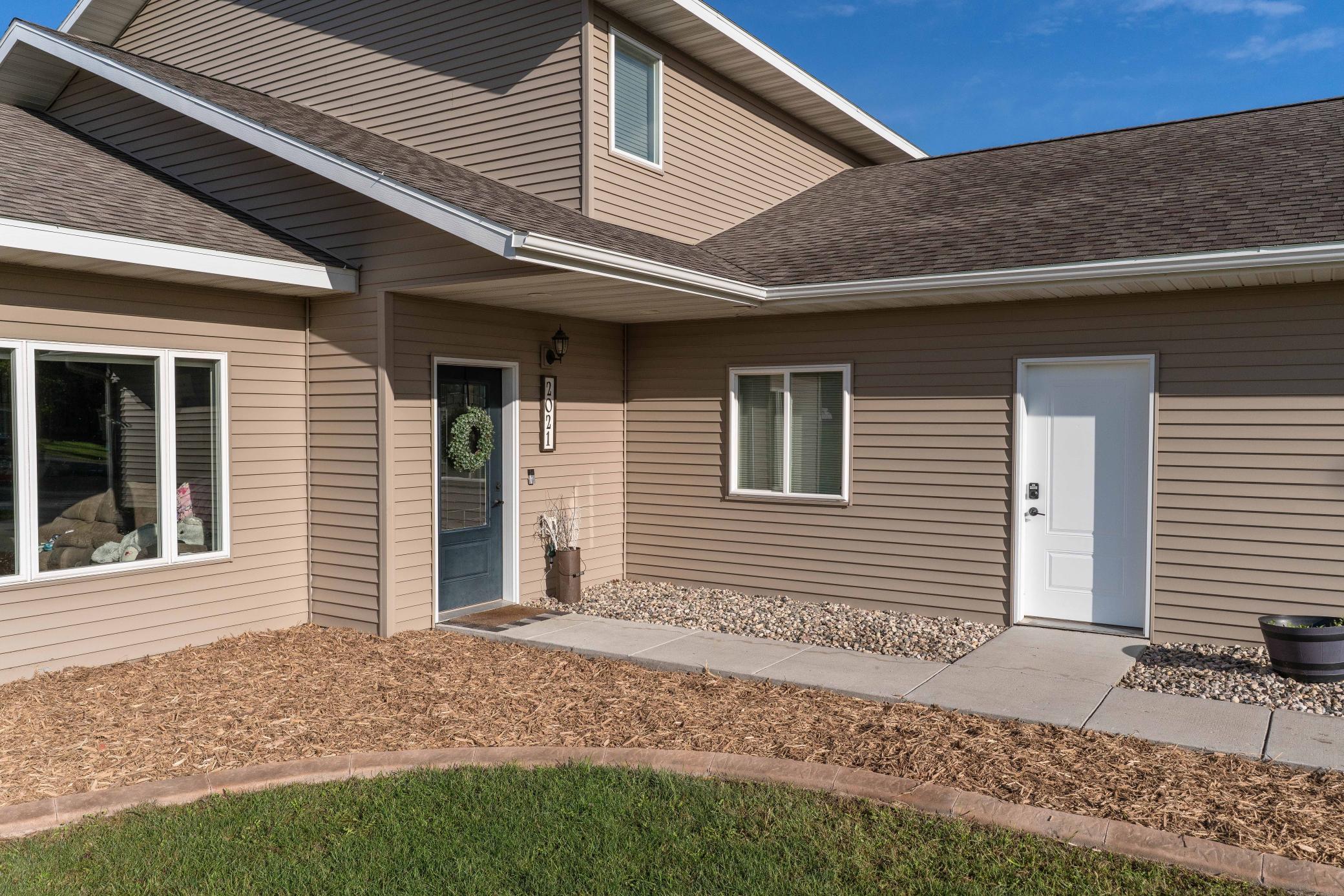 2019 single family home for sale at 2021 Tower View Road in Fergus Falls, MN — 4 bed, 3 bath (photo 4 of 62)