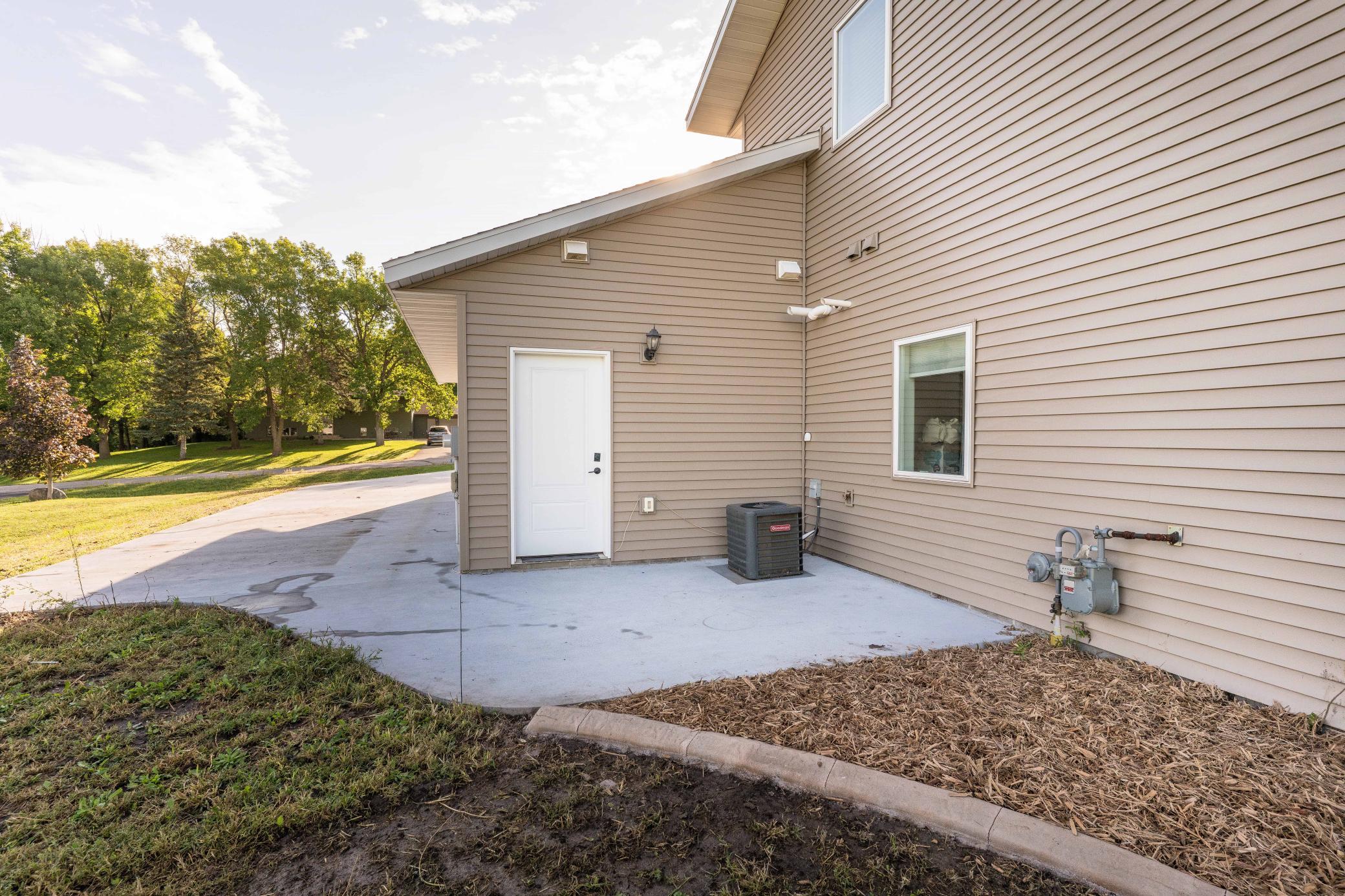 2019 single family home for sale at 2021 Tower View Road in Fergus Falls, MN — 4 bed, 3 bath (photo 47 of 62)