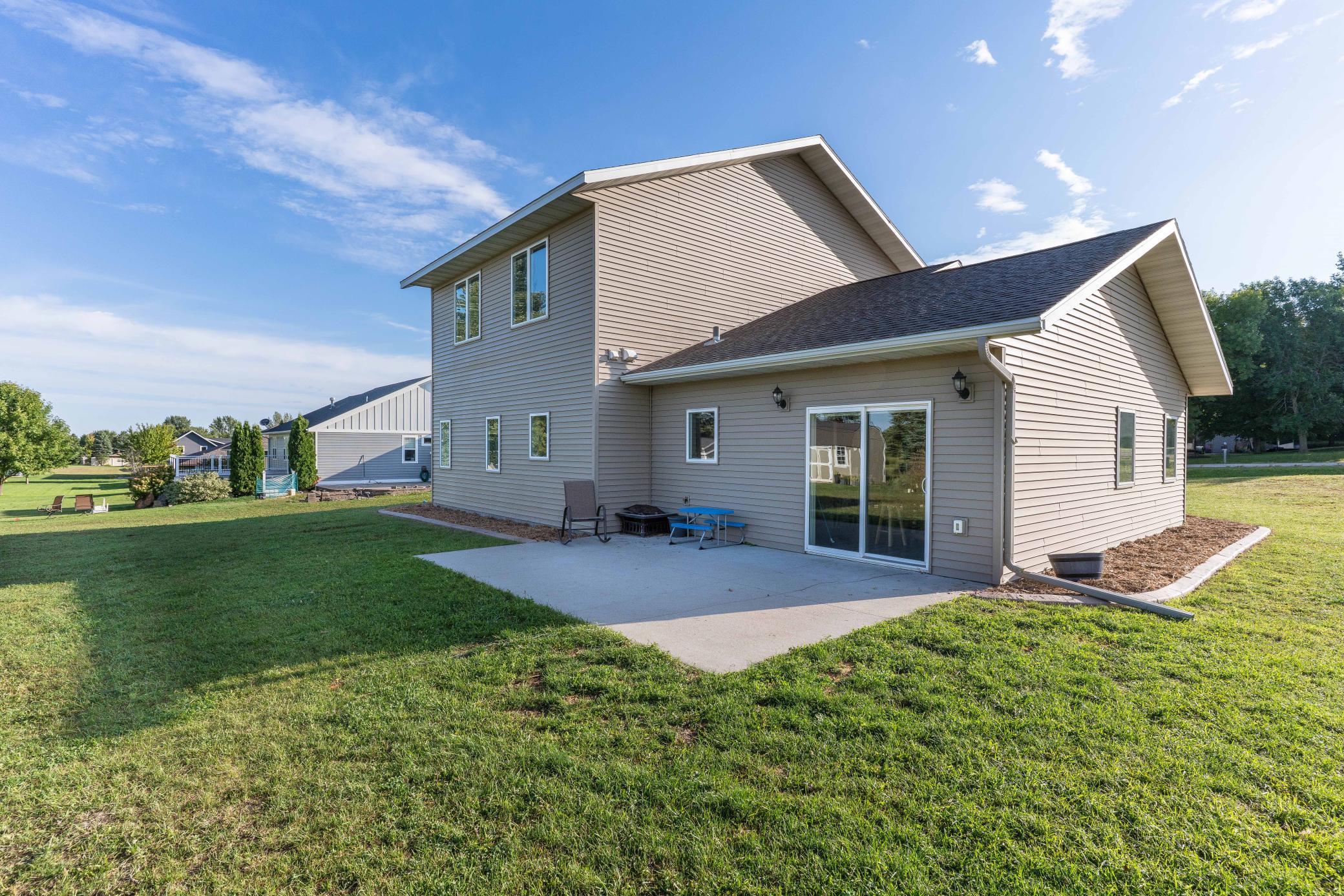 2019 single family home for sale at 2021 Tower View Road in Fergus Falls, MN — 4 bed, 3 bath (photo 49 of 62)