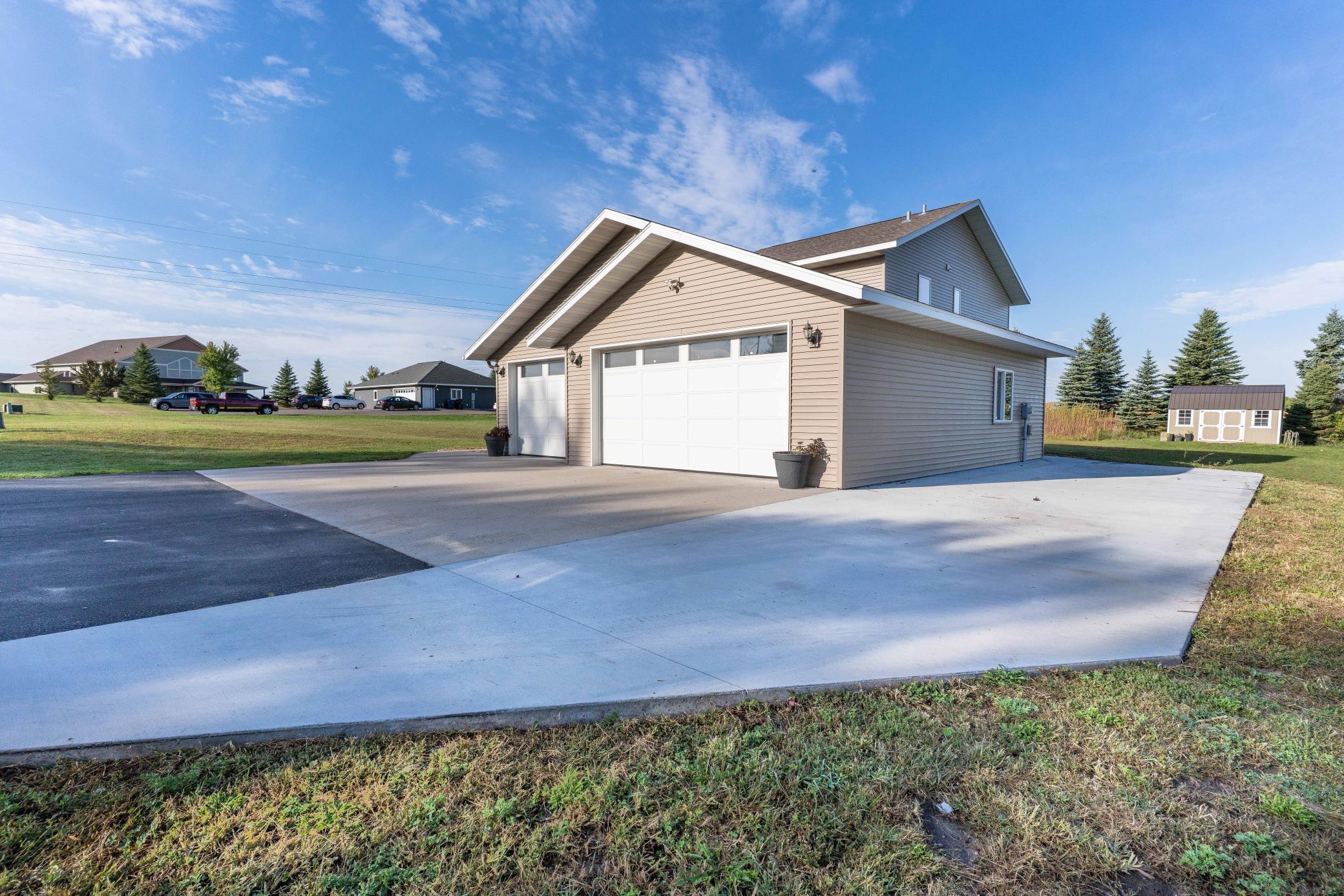 2019 single family home for sale at 2021 Tower View Road in Fergus Falls, MN — 4 bed, 3 bath (photo 52 of 62)