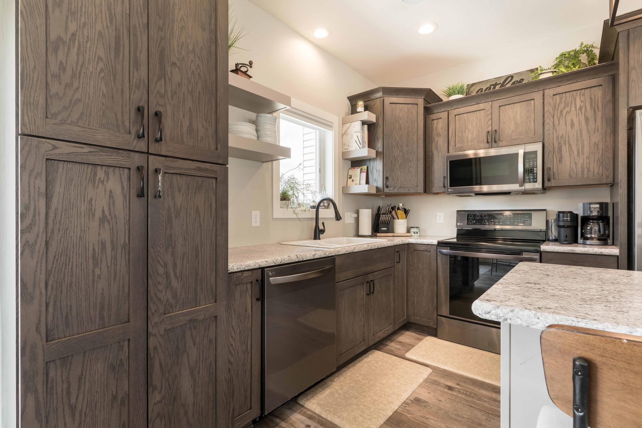 2019 single family home for sale at 2021 Tower View Road in Fergus Falls, MN — 4 bed, 3 bath (photo 7 of 62)