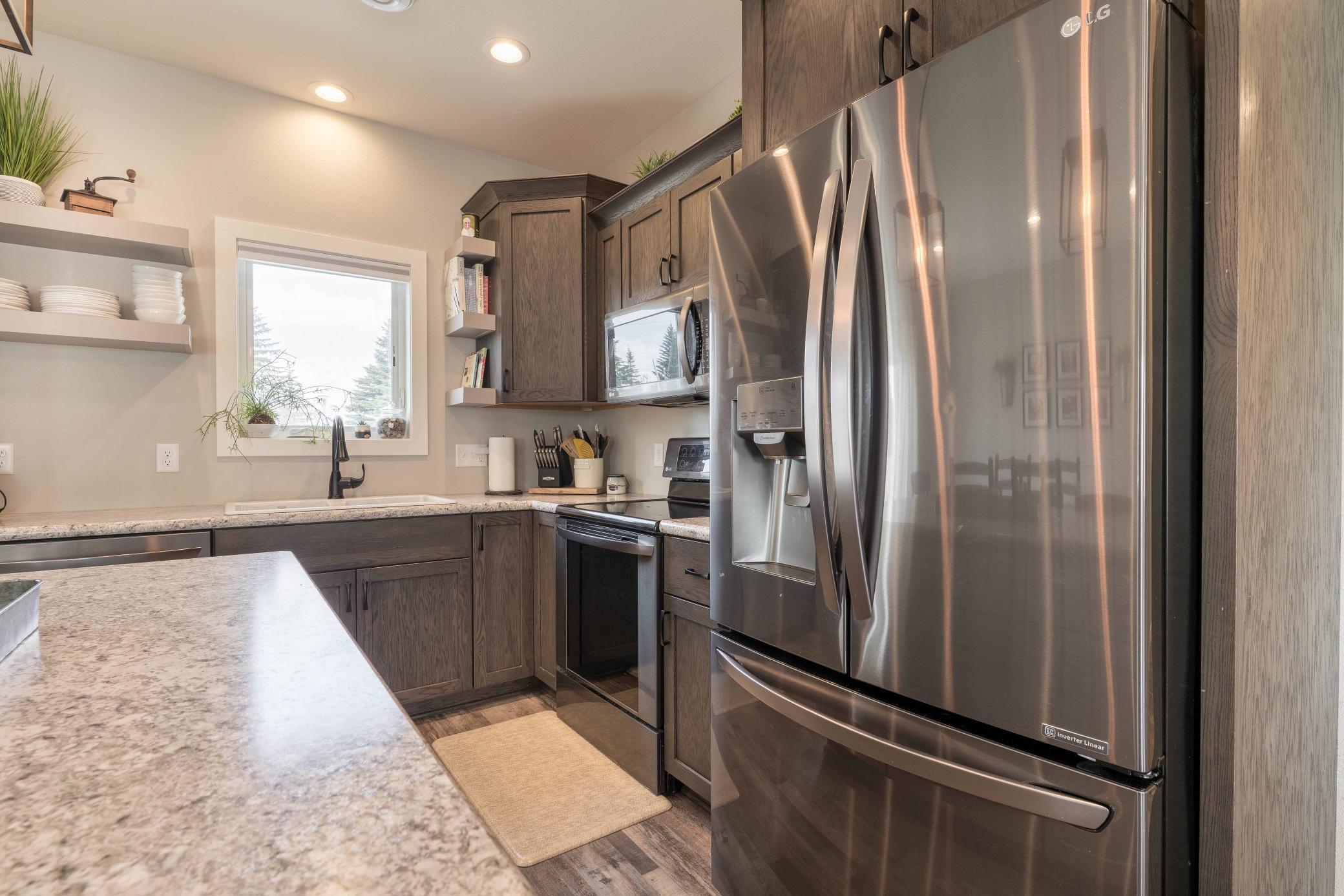 2019 single family home for sale at 2021 Tower View Road in Fergus Falls, MN — 4 bed, 3 bath (photo 10 of 62)