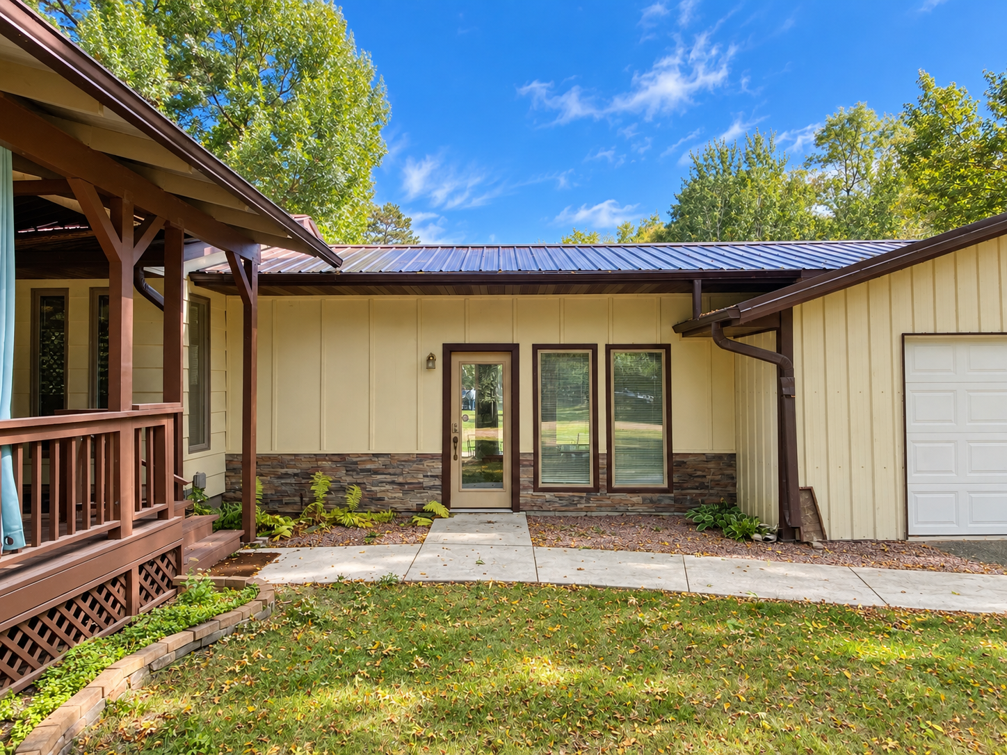 1997 single family home for sale at 22838 Glenhaven Drive in Nevis, MN — 3 bed, 3 bath (photo 6 of 38)