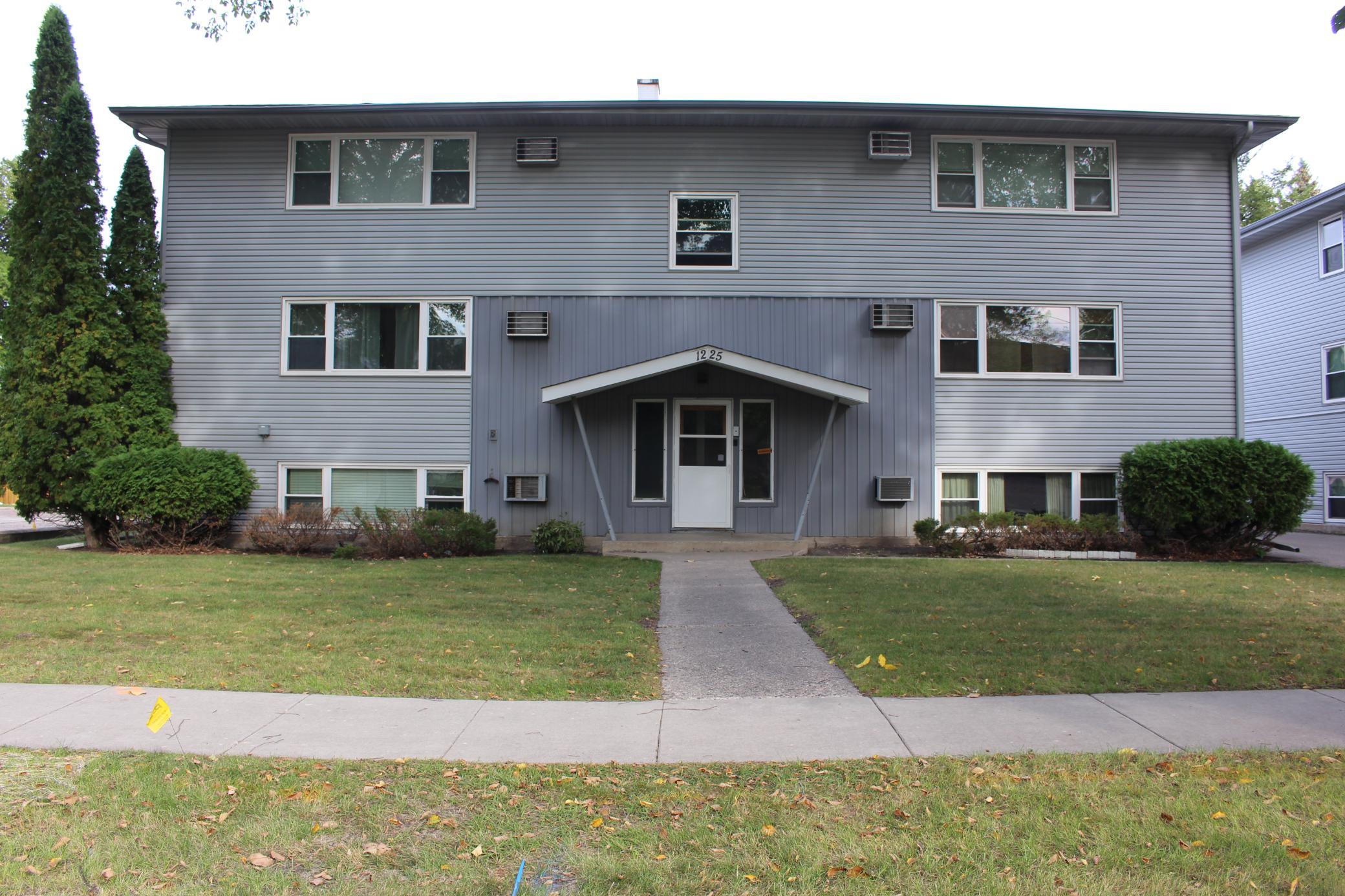 1959 triplex for sale at 1225 10th Street N in Fargo, ND — 2 bed, 1 bath (photo 2 of 18)