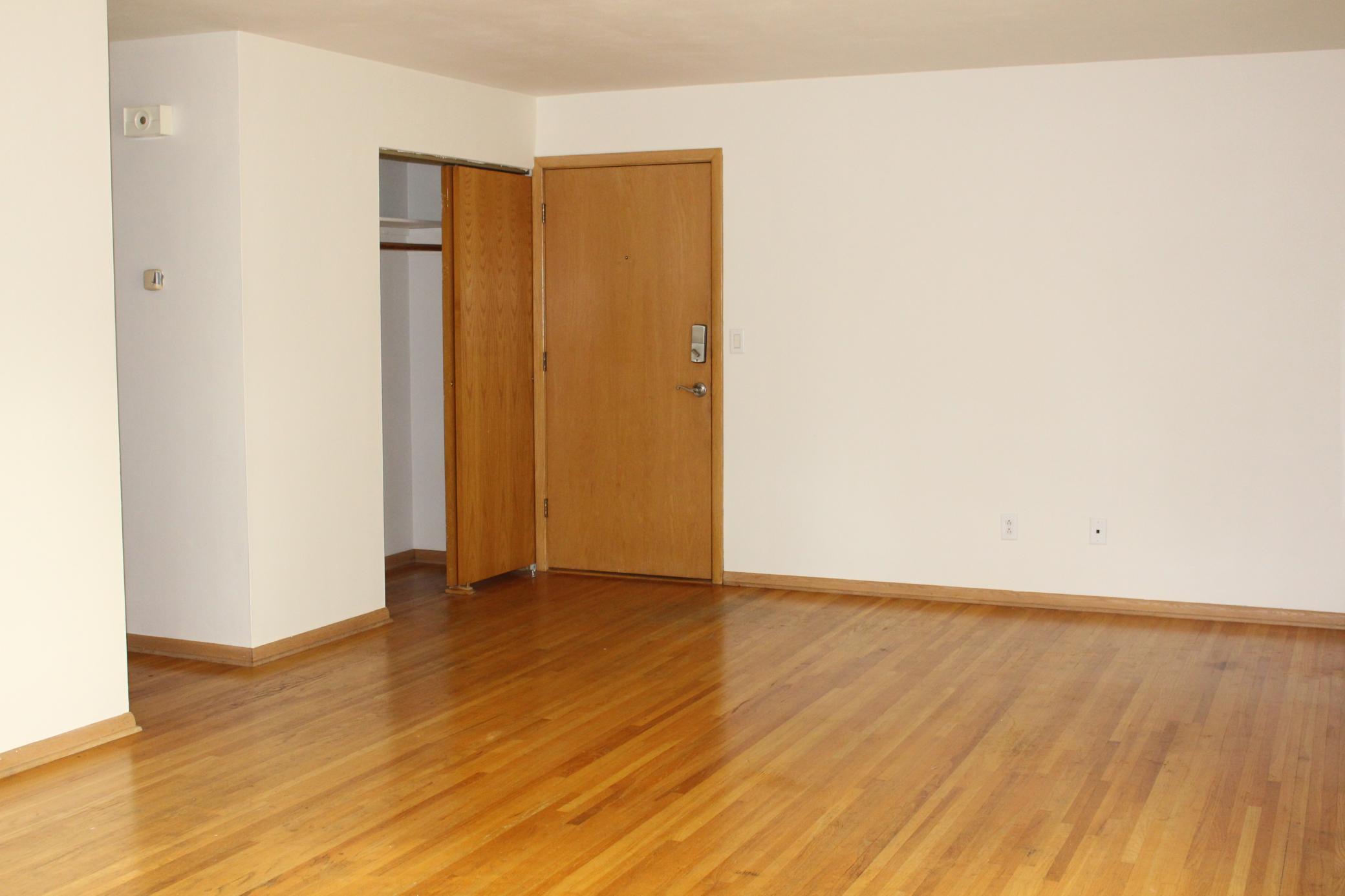 1959 triplex for sale at 1225 10th Street N in Fargo, ND — 2 bed, 1 bath (photo 12 of 18)