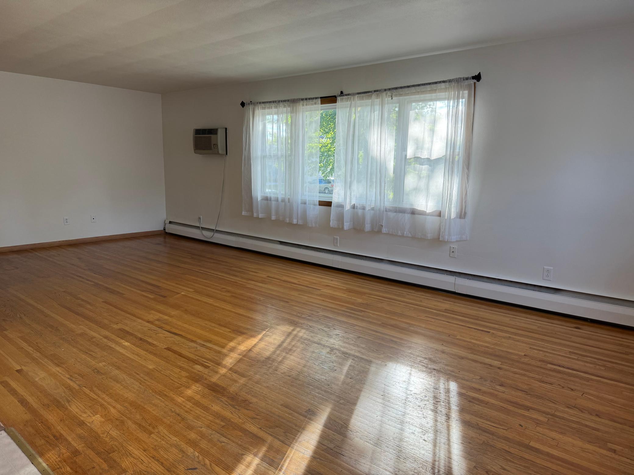 1959 triplex for sale at 1225 10th Street N in Fargo, ND — 2 bed, 1 bath (photo 13 of 18)